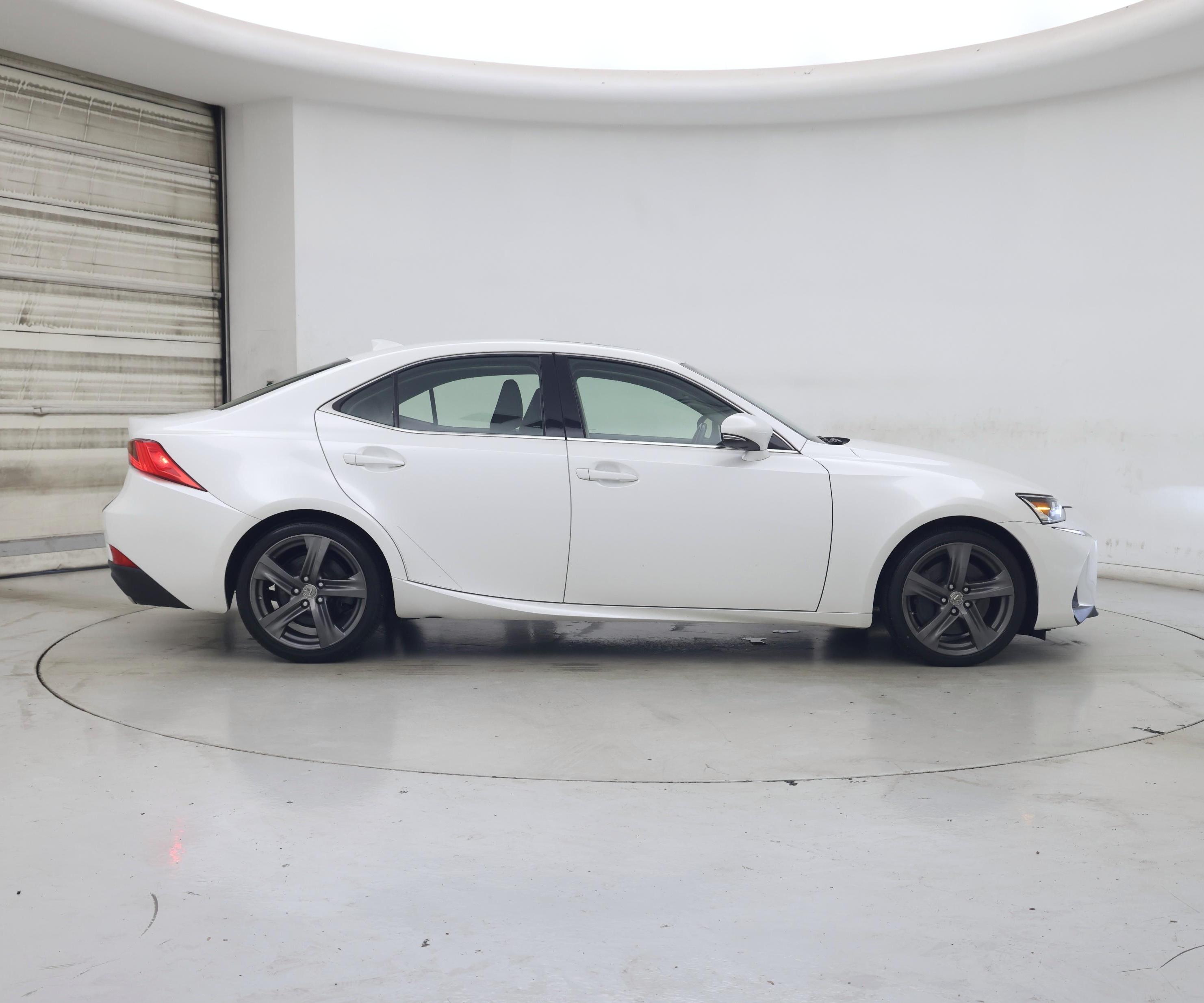 Thumbnail: 2017 Lexus IS - 7