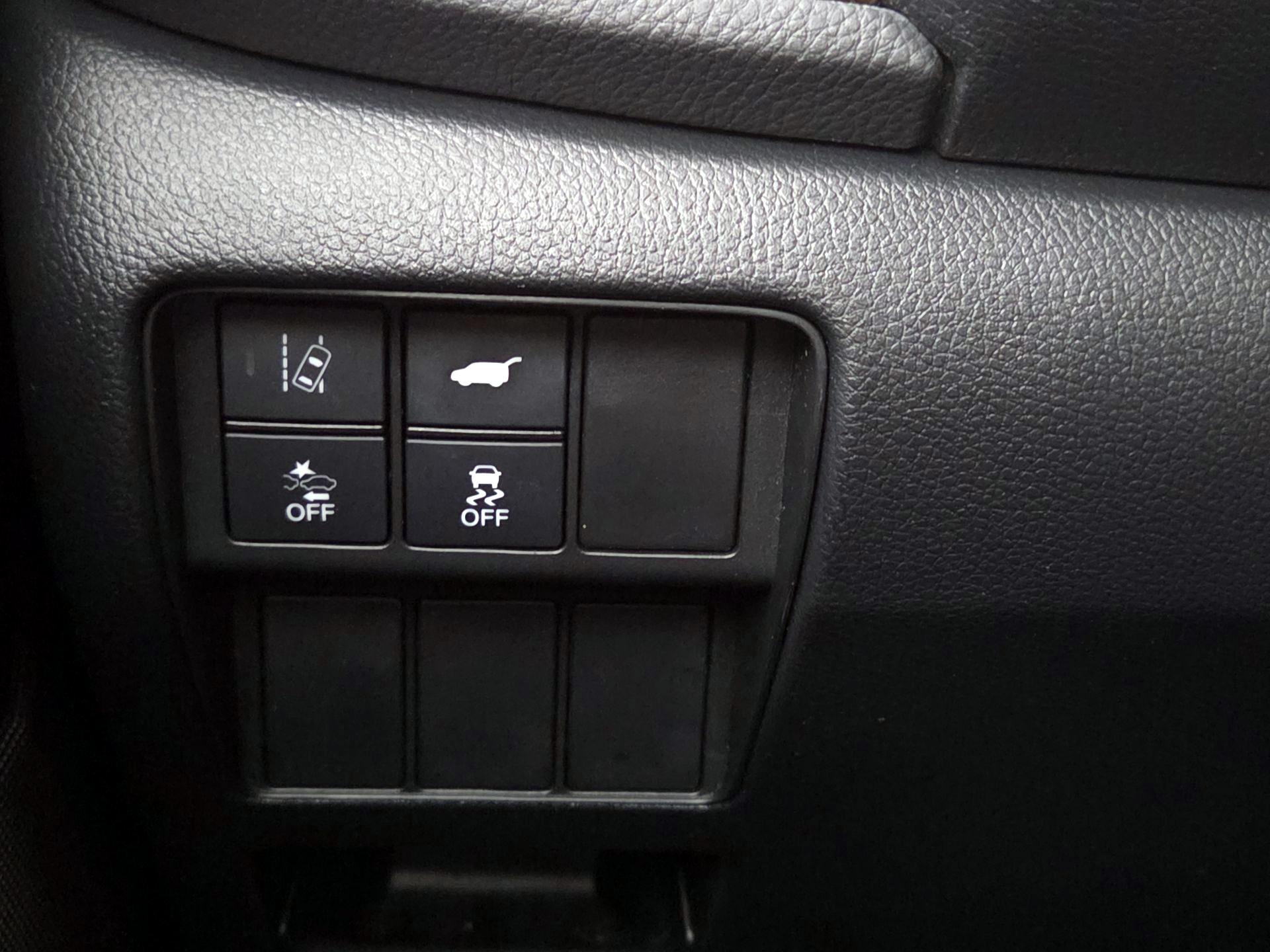 Thumbnail: 2019 Honda CR-V - 13