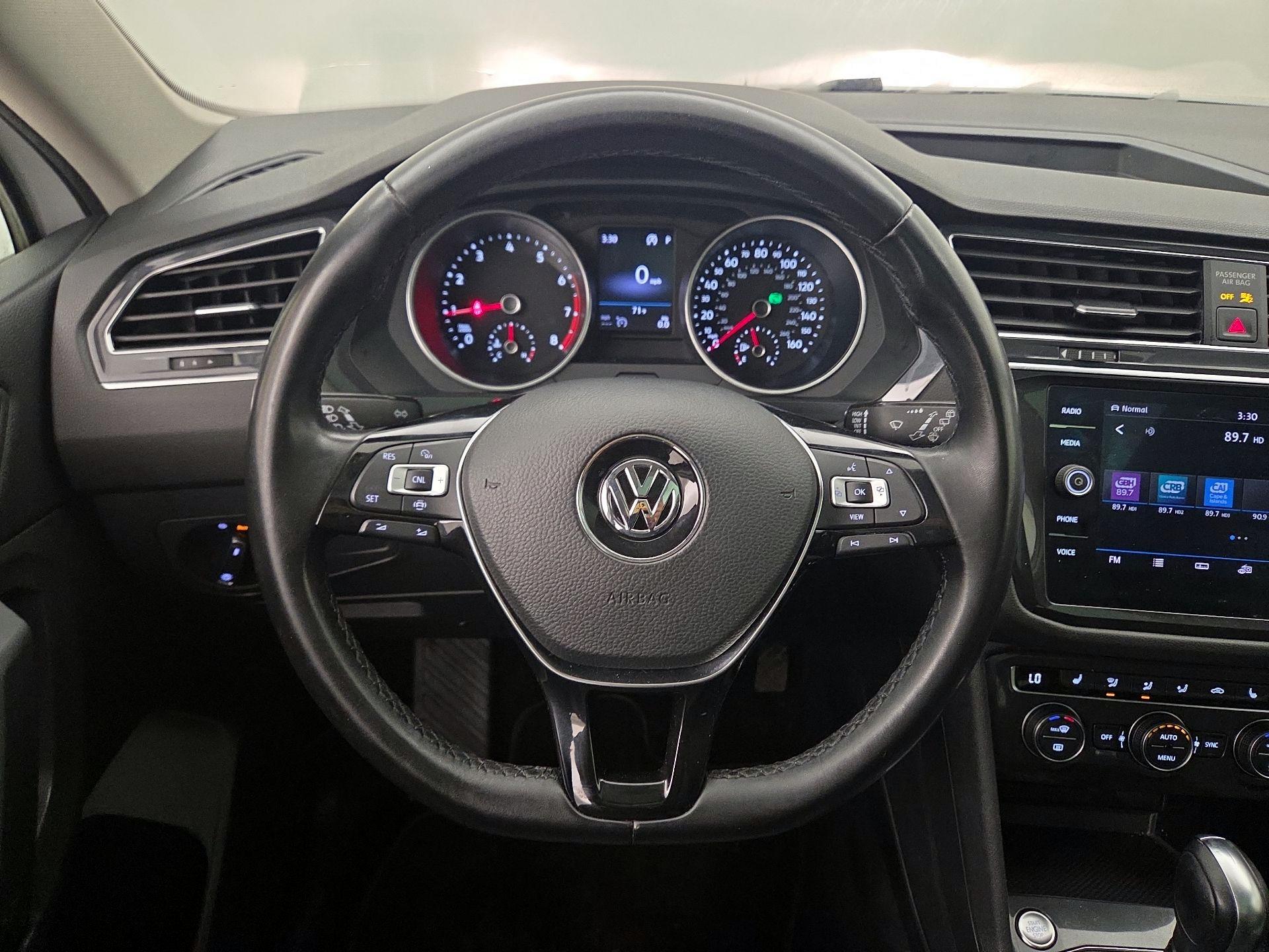 Thumbnail: 2019 Volkswagen Tiguan - 10