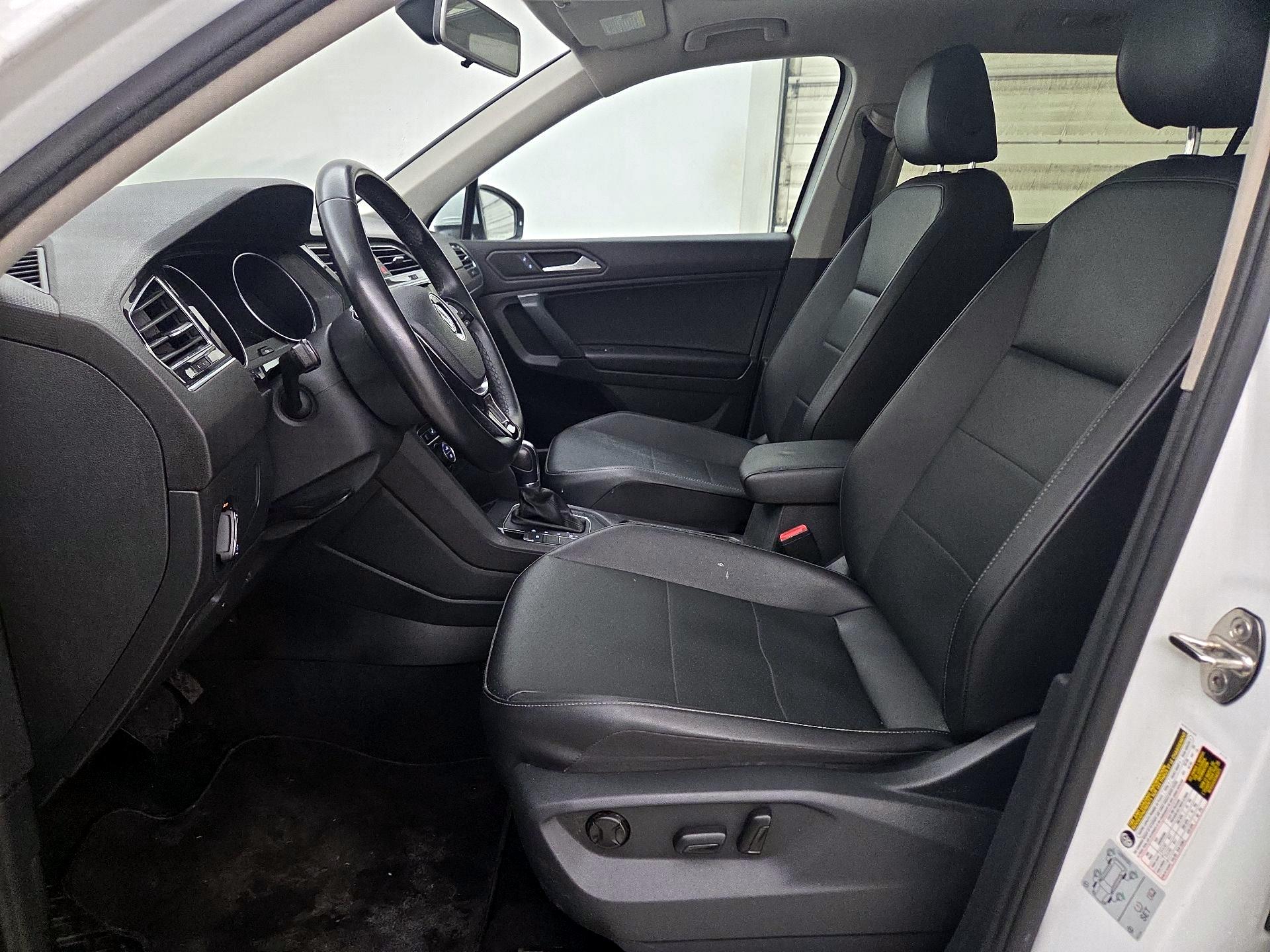 Thumbnail: 2019 Volkswagen Tiguan - 11