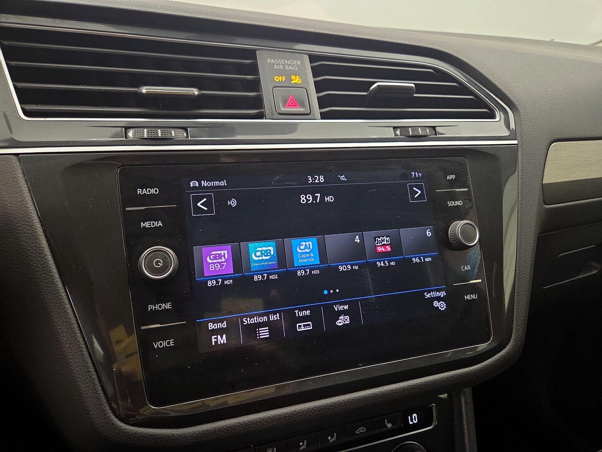 Thumbnail: 2019 Volkswagen Tiguan - 15