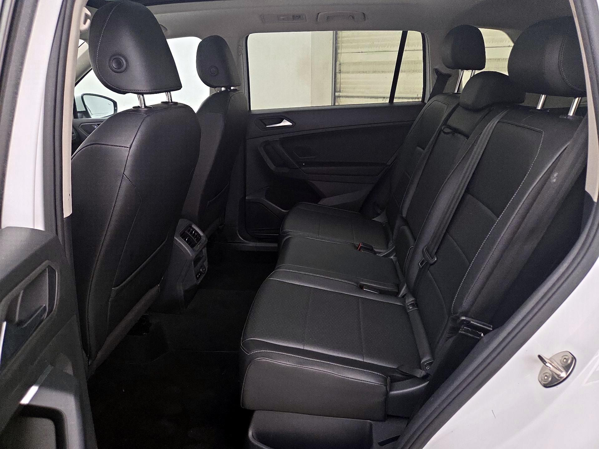 Thumbnail: 2019 Volkswagen Tiguan - 20