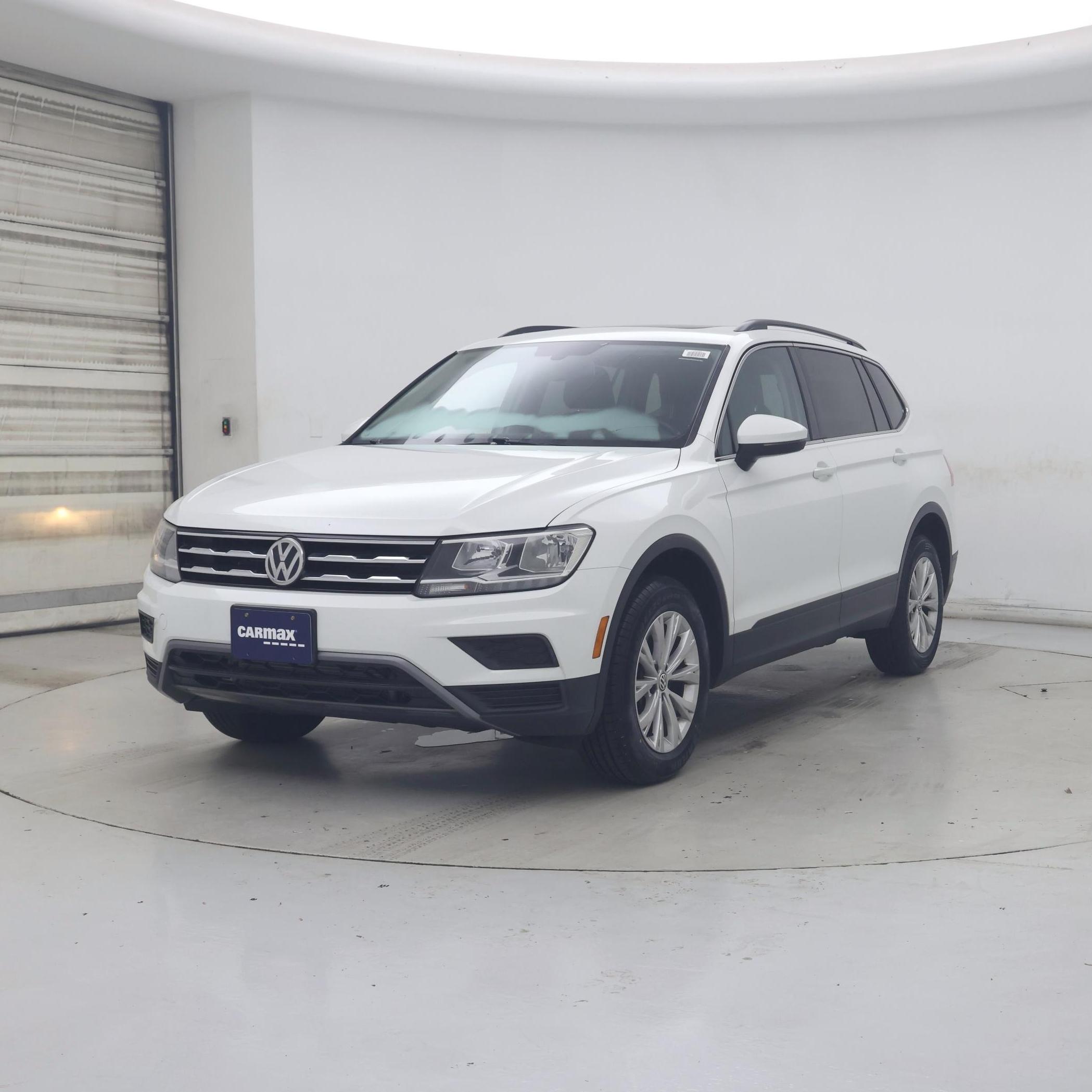 Thumbnail: 2019 Volkswagen Tiguan - 4
