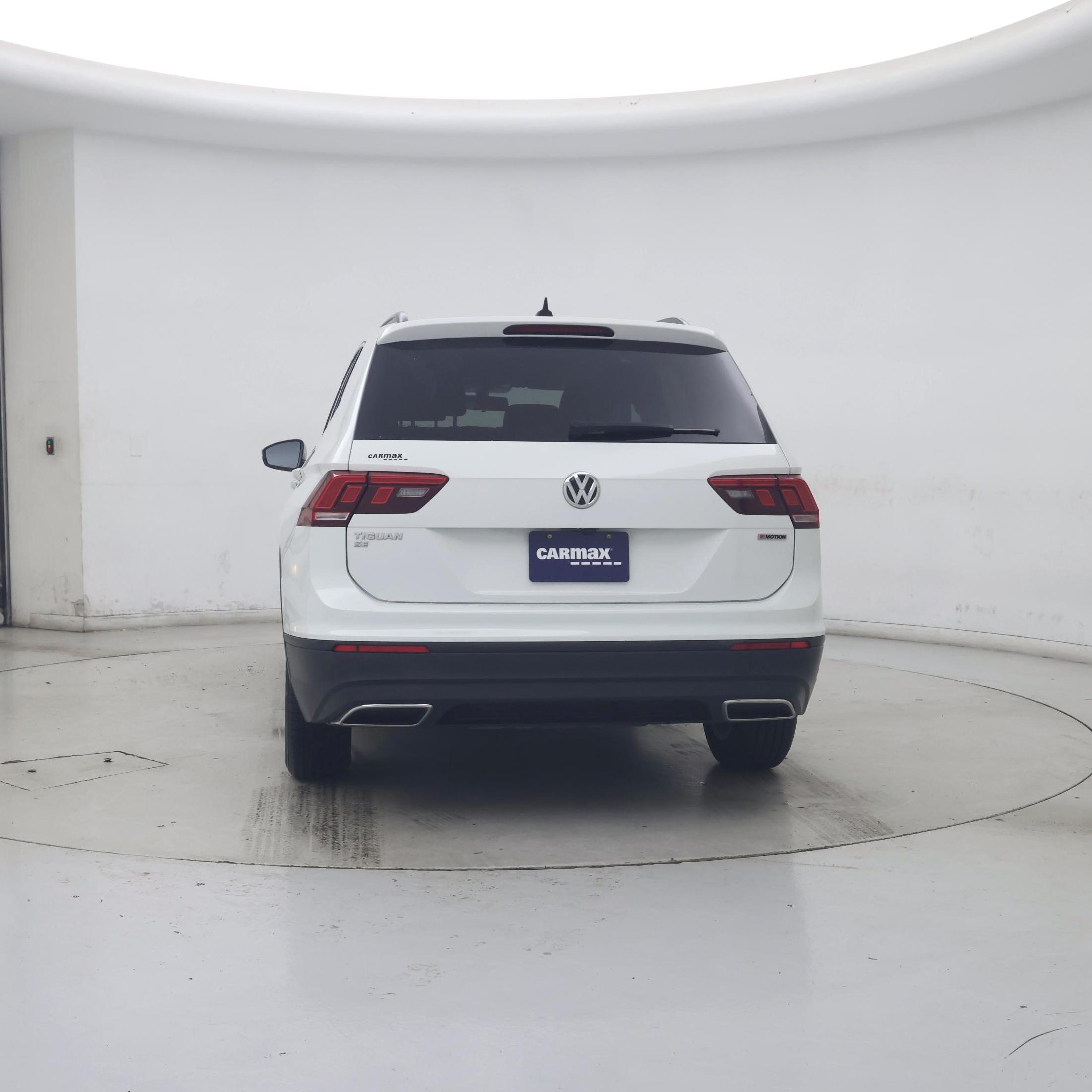 Thumbnail: 2019 Volkswagen Tiguan - 6