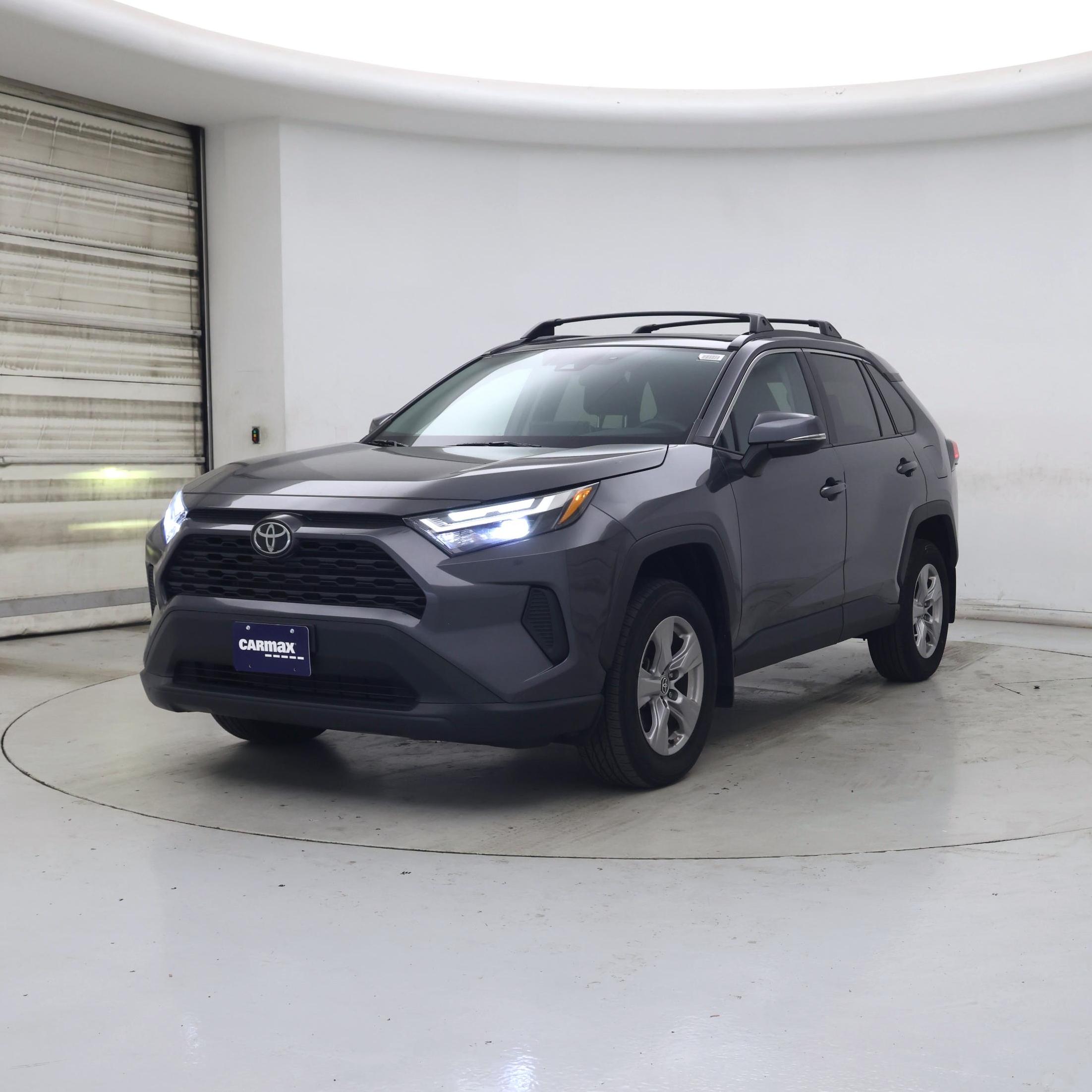 Thumbnail: 2022 Toyota RAV4 - 4