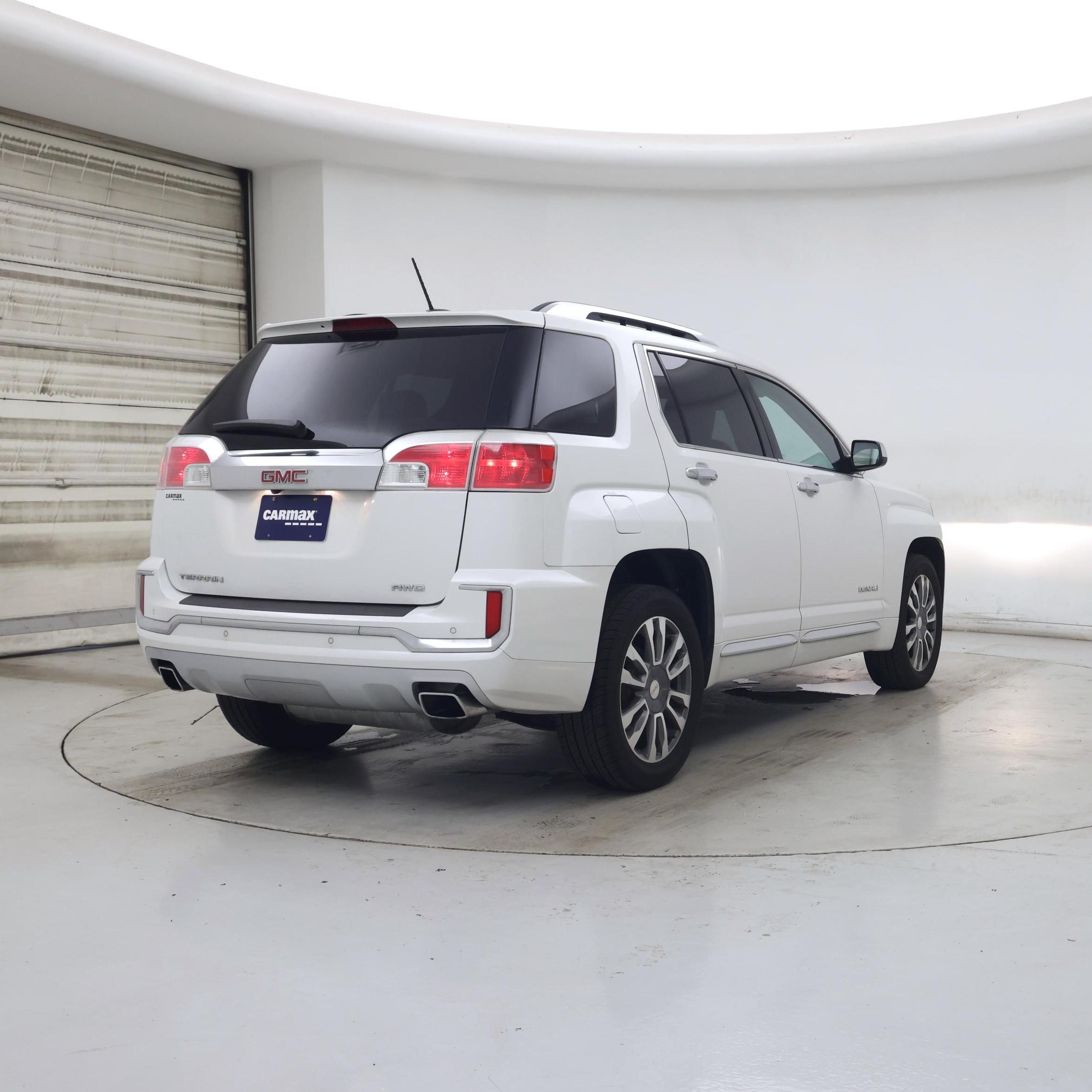 Thumbnail: 2017 GMC Terrain - 8
