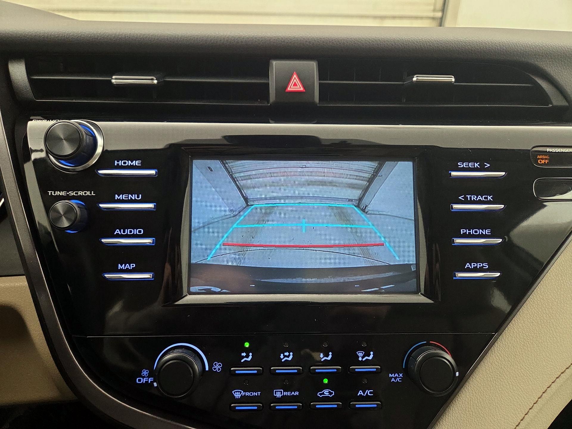 Thumbnail: 2019 Toyota Camry - 14