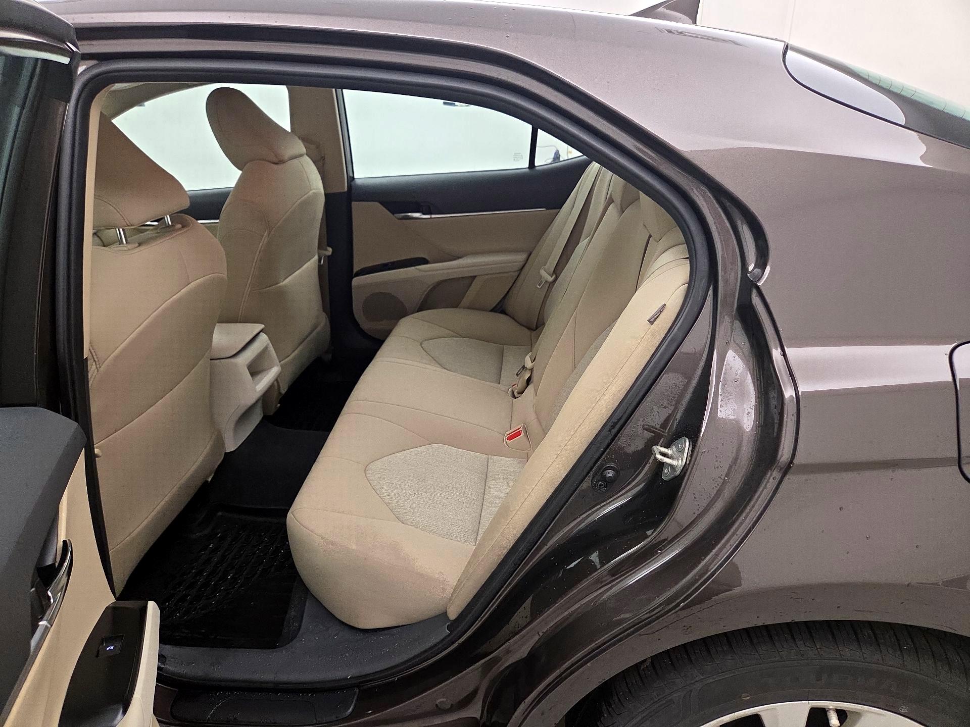 Thumbnail: 2019 Toyota Camry - 19