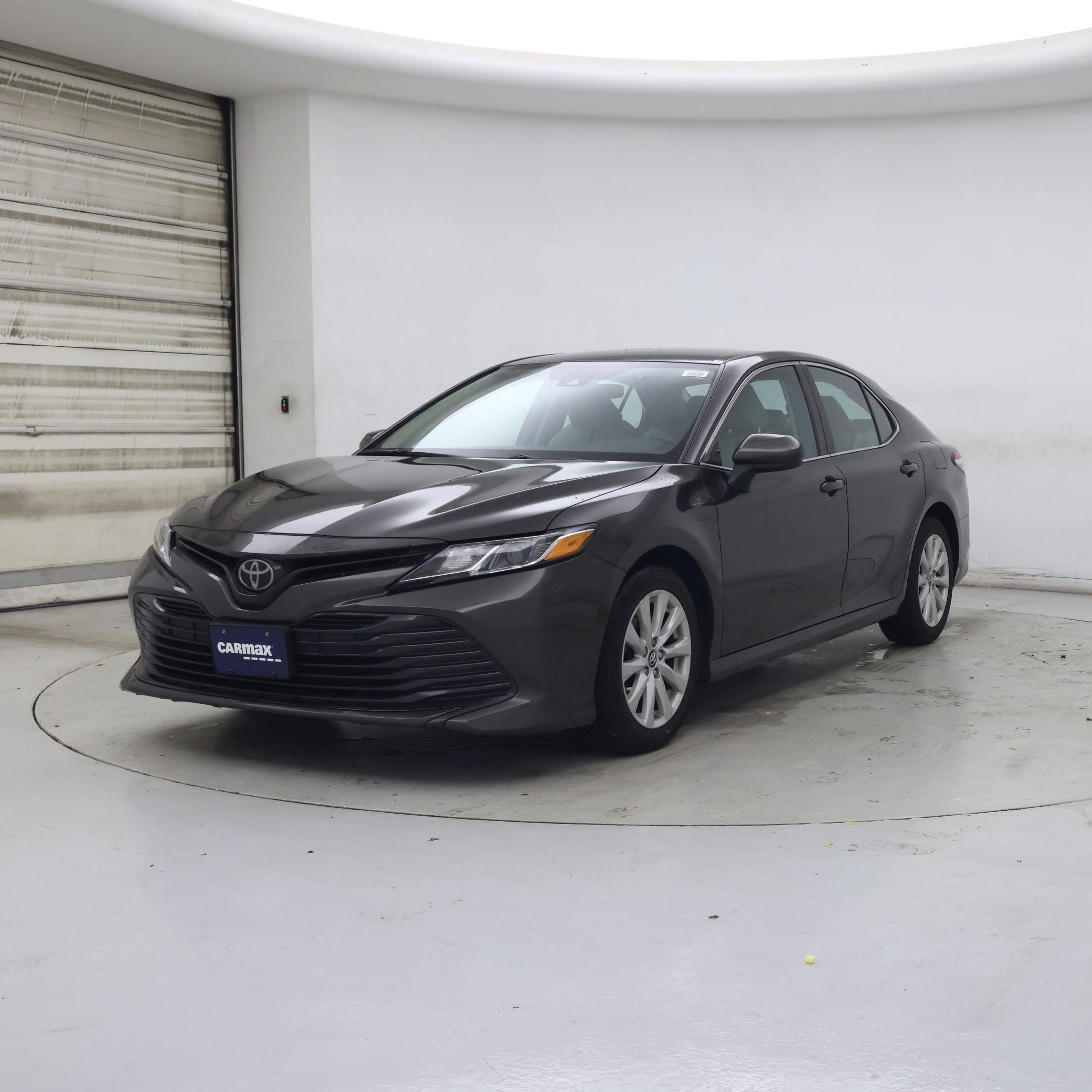 Thumbnail: 2019 Toyota Camry - 4
