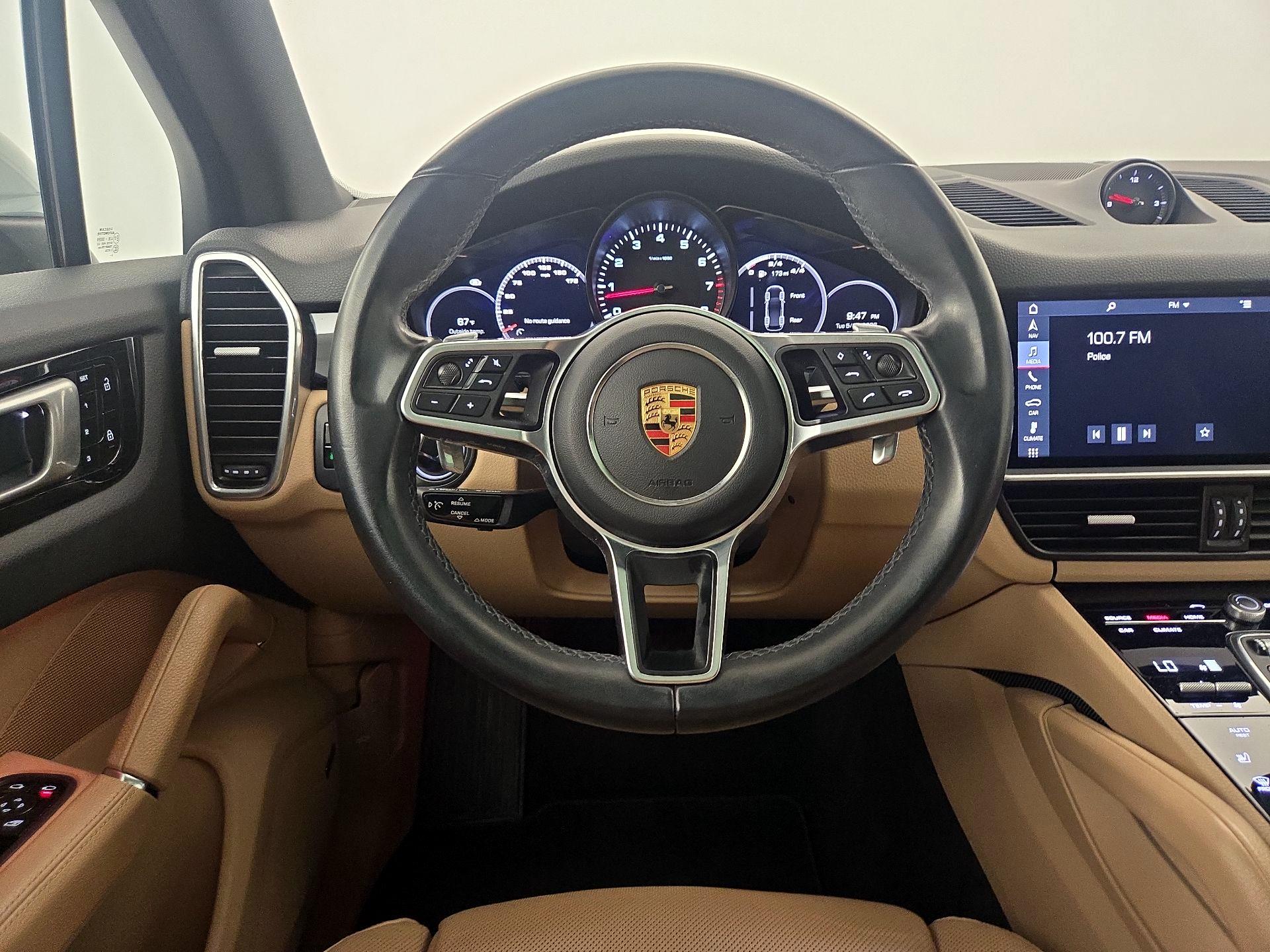 Thumbnail: 2020 Porsche Cayenne - 10