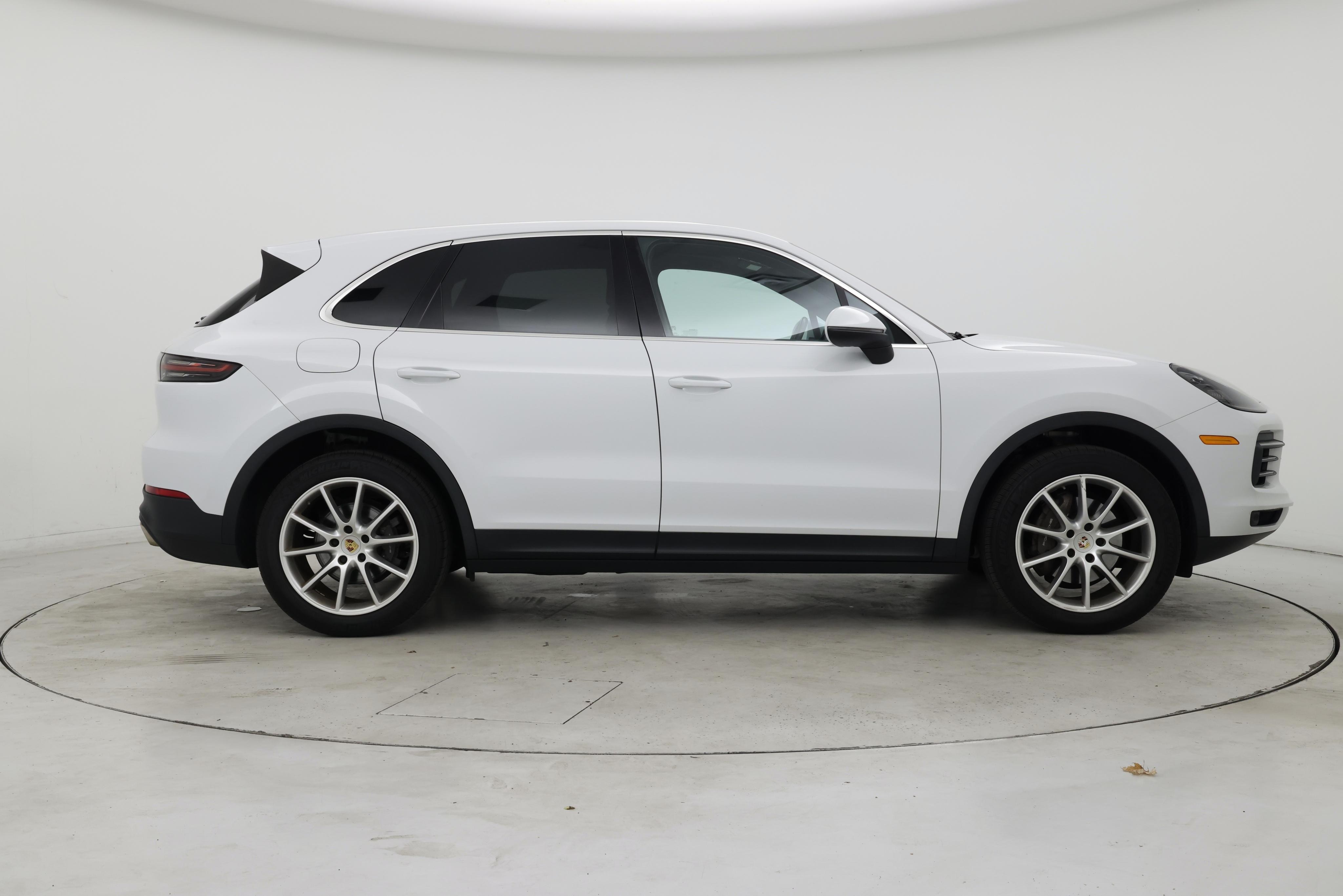 Thumbnail: 2020 Porsche Cayenne - 7