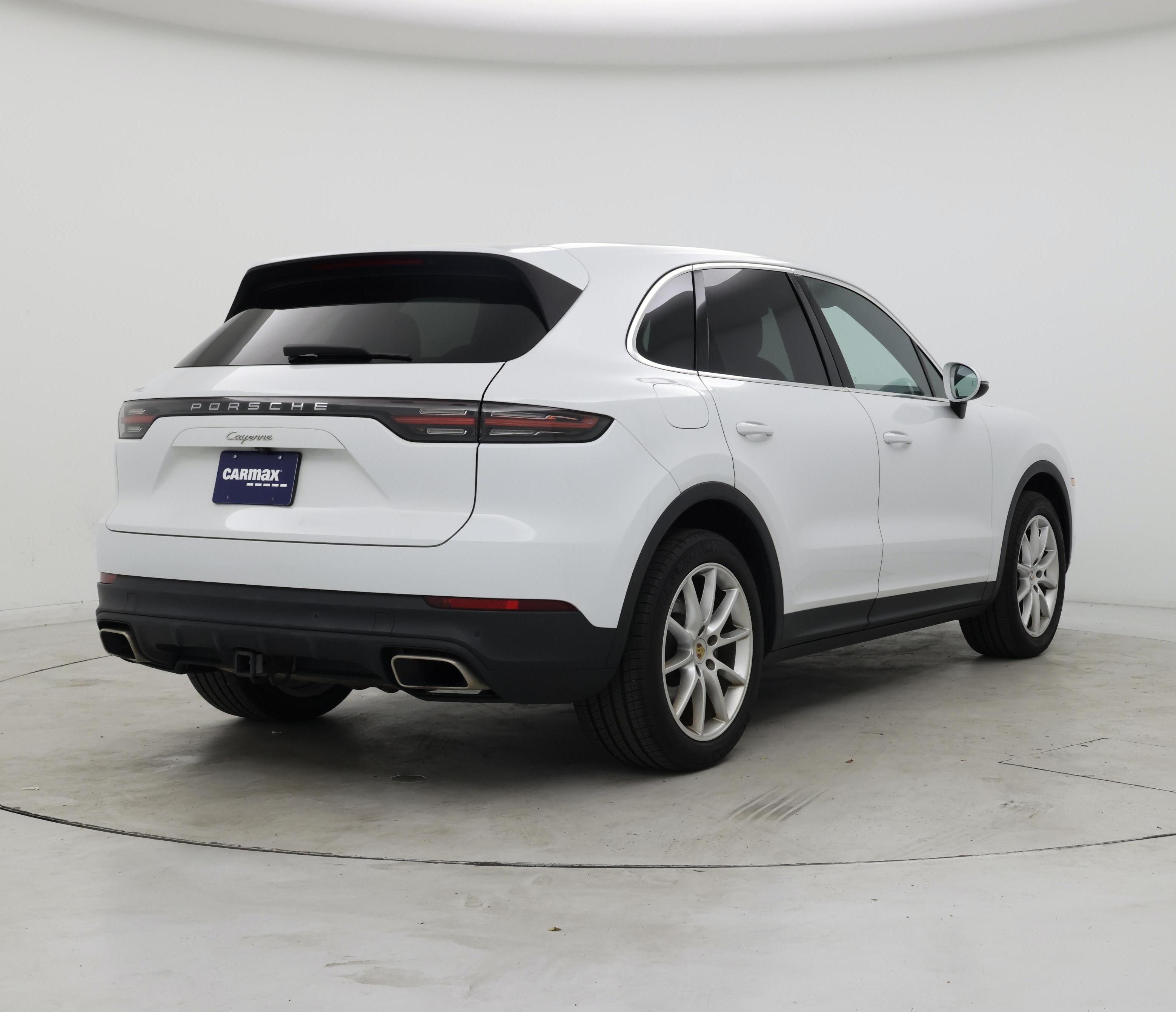 Thumbnail: 2020 Porsche Cayenne - 8