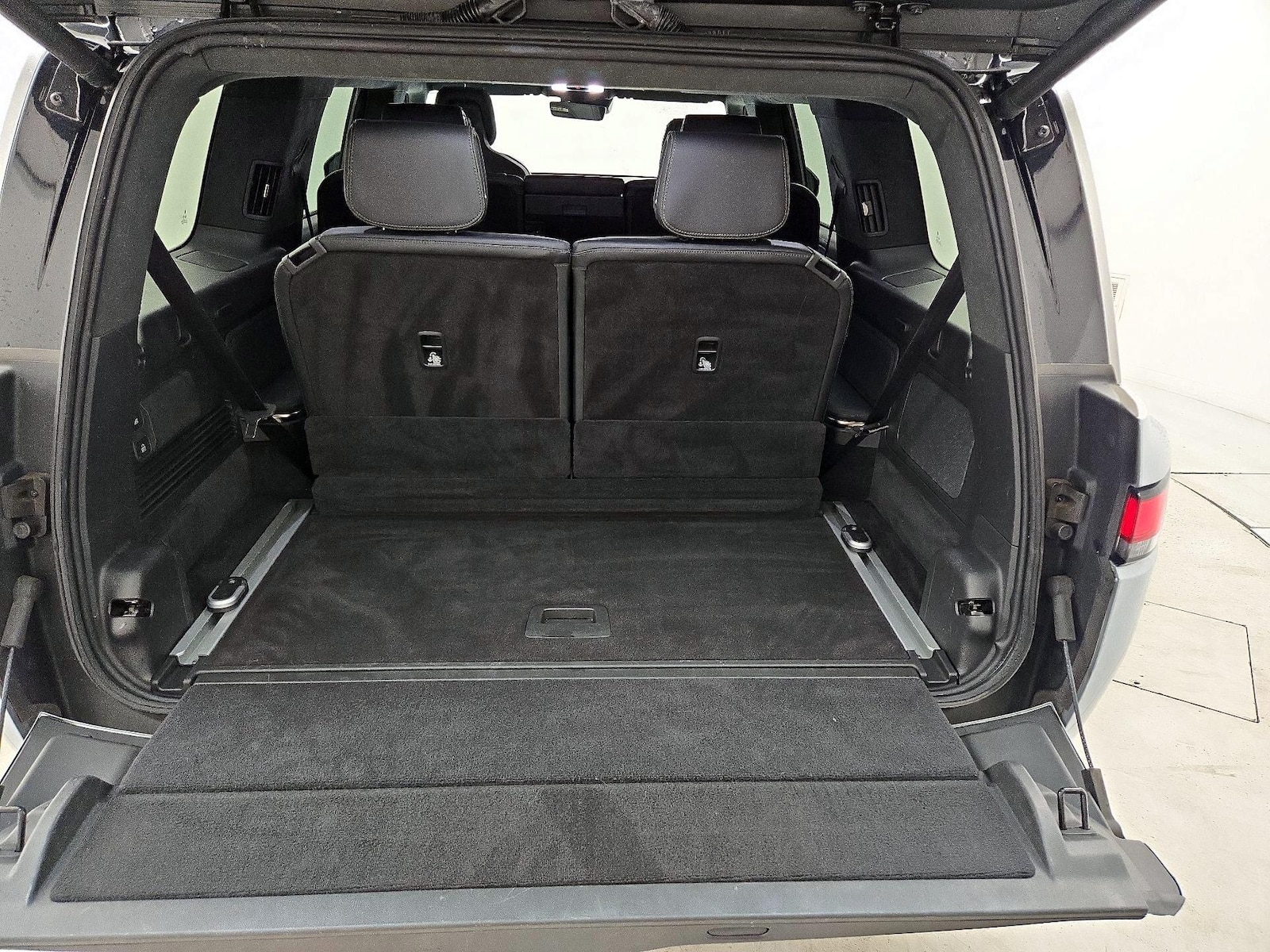 2024 Rivian R1S Adventure - Photo 22