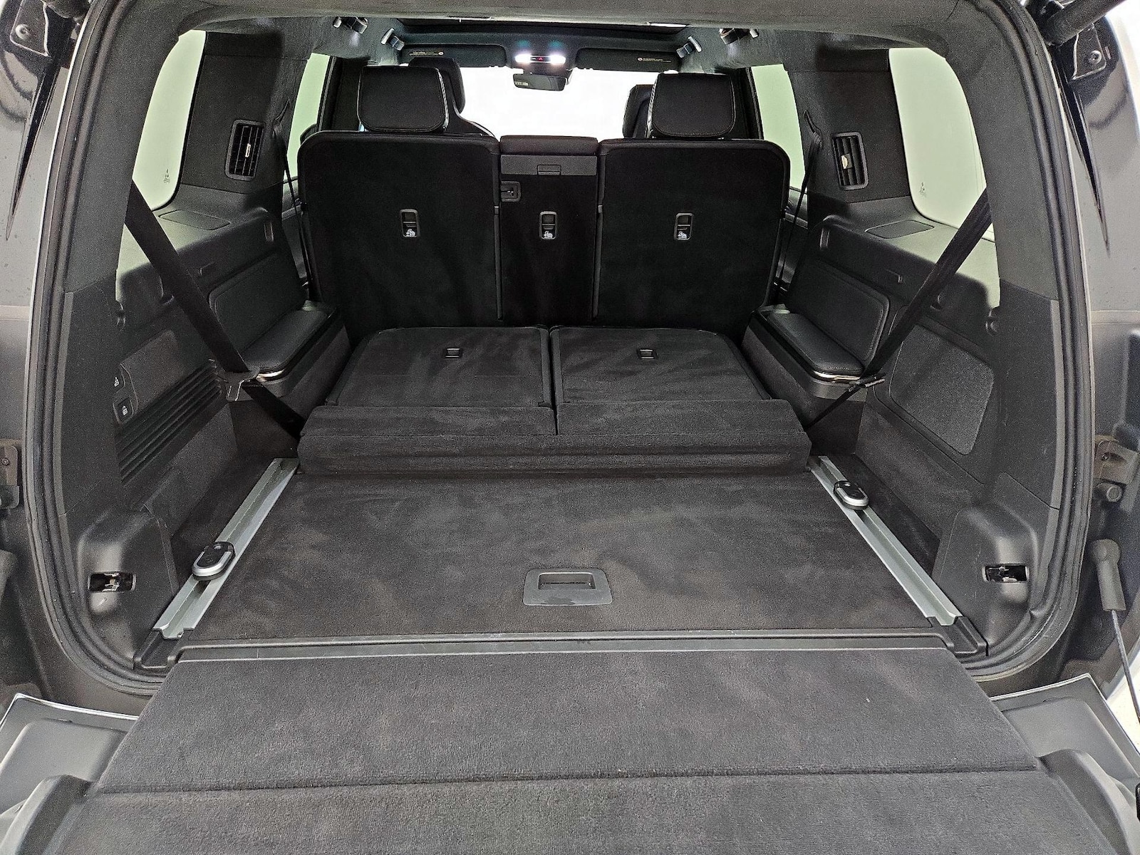 2024 Rivian R1S Adventure - Photo 23