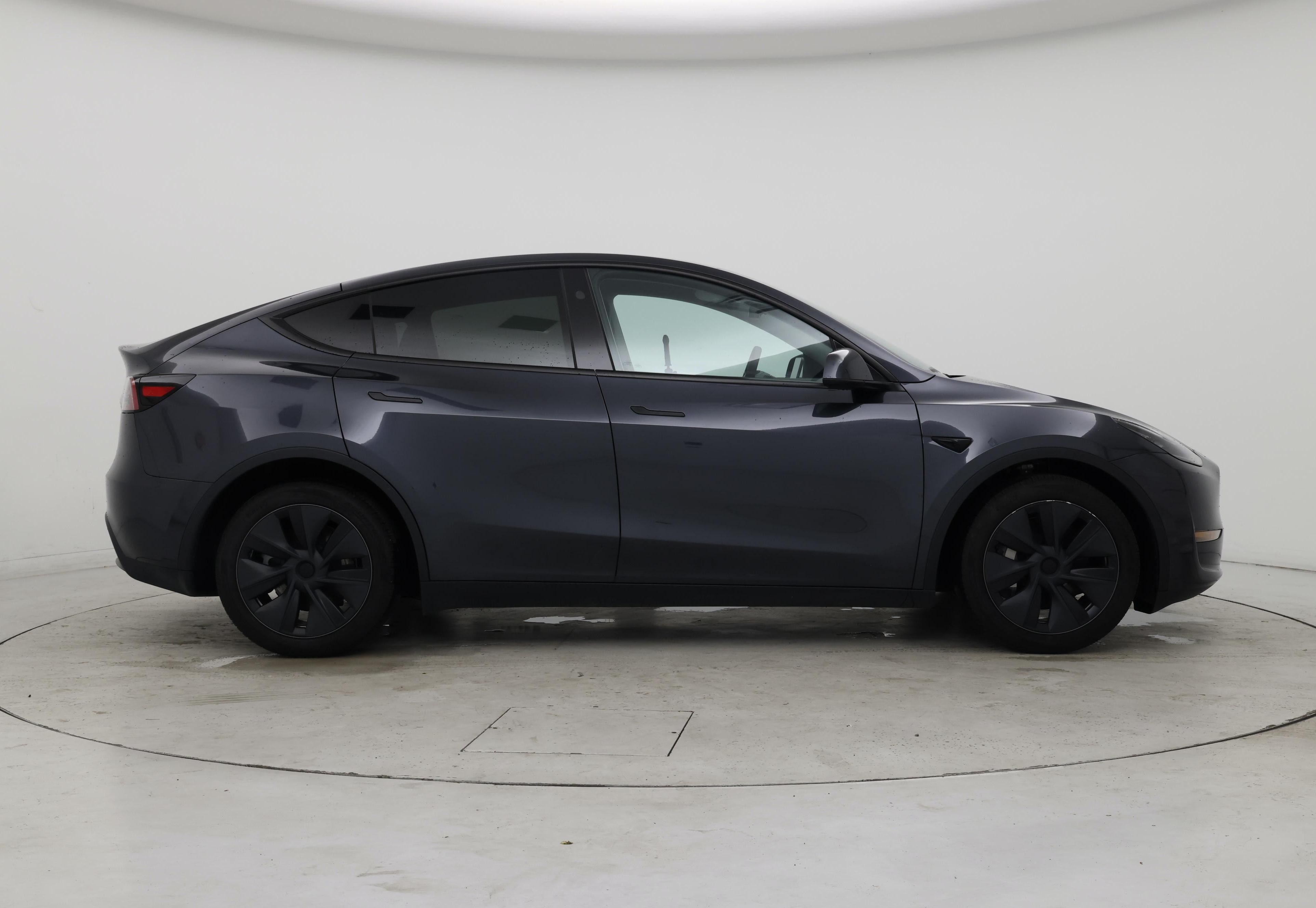 Thumbnail: 2024 Tesla Model Y - 7