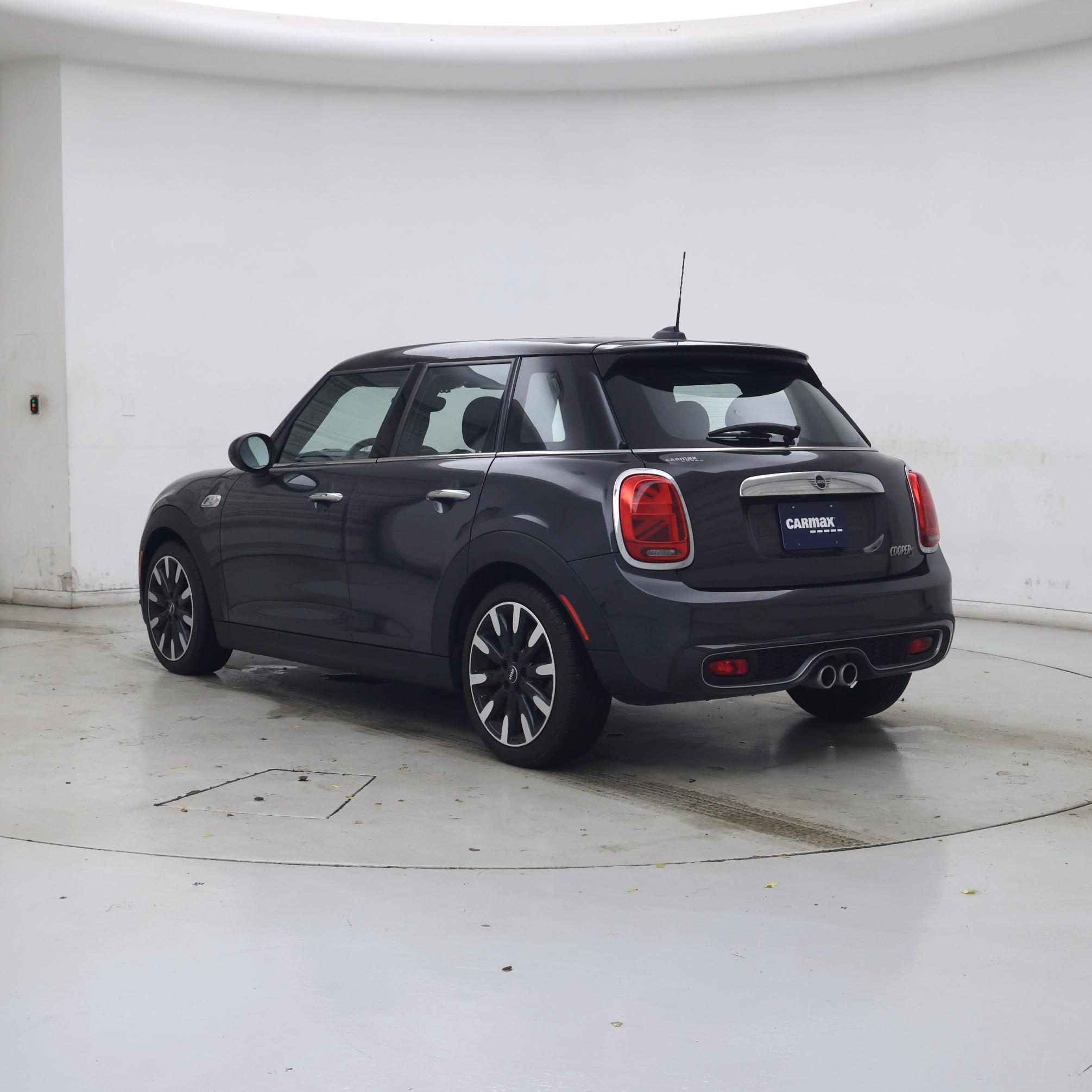 Thumbnail: 2019 MINI Cooper Hardtop - 2