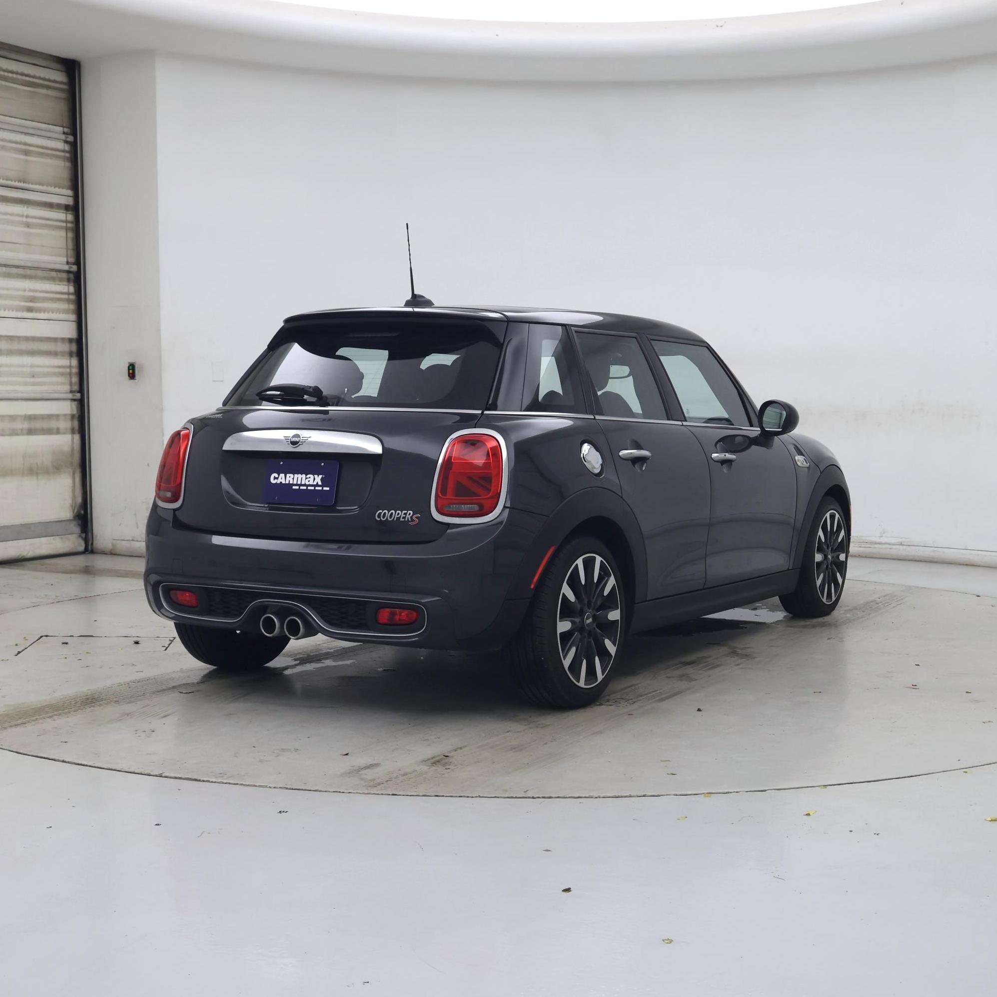 Thumbnail: 2019 MINI Cooper Hardtop - 8