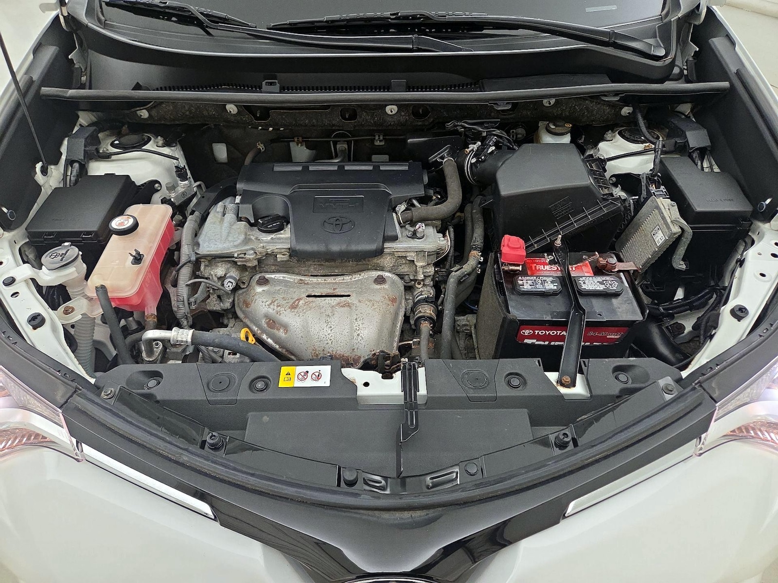 2018 Toyota RAV4 XLE - Photo 23