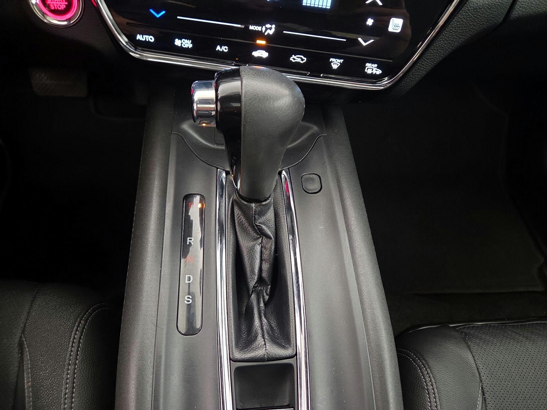 Thumbnail: 2019 Honda HR-V - 17