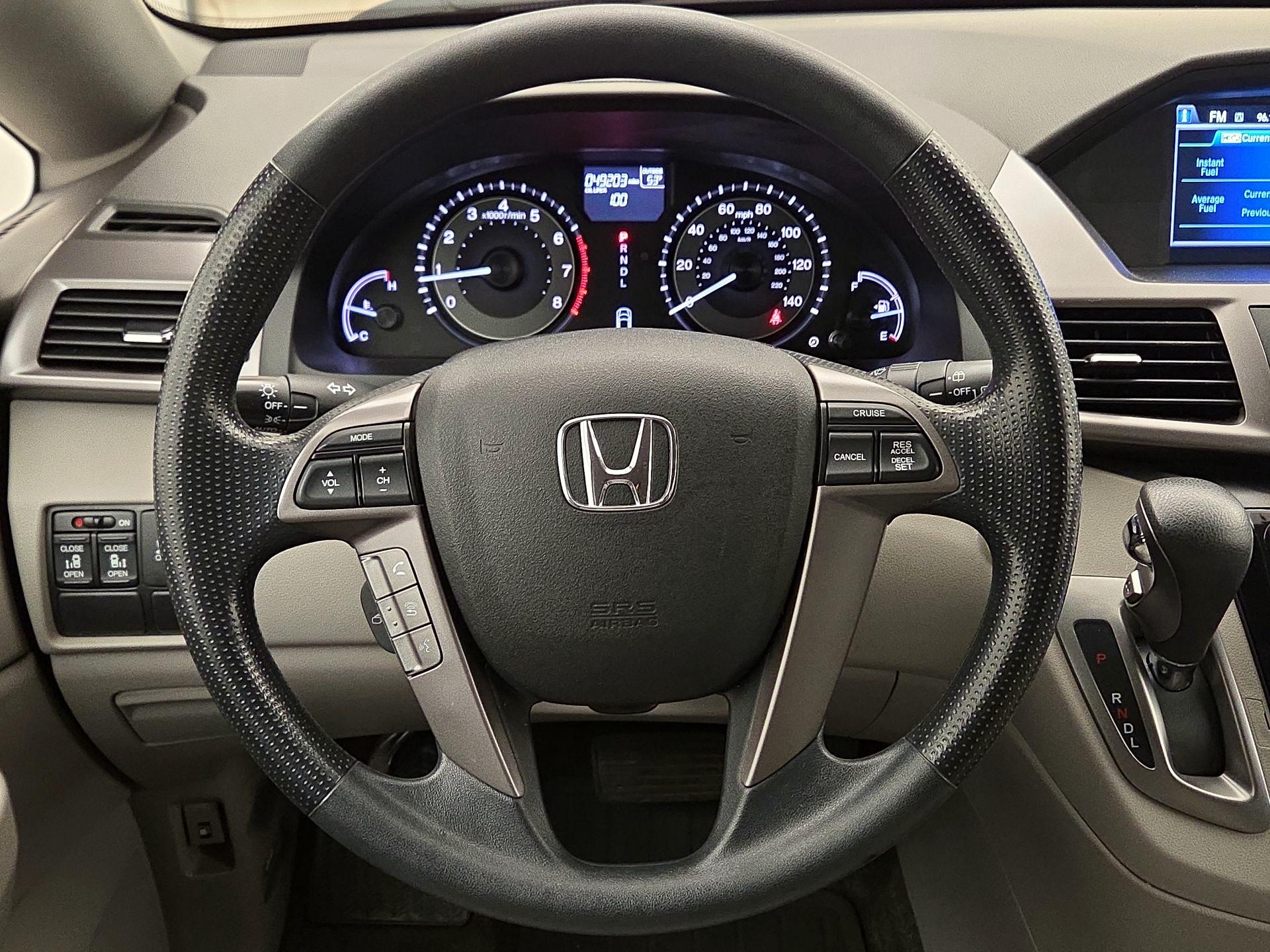 Thumbnail: 2017 Honda Odyssey - 10