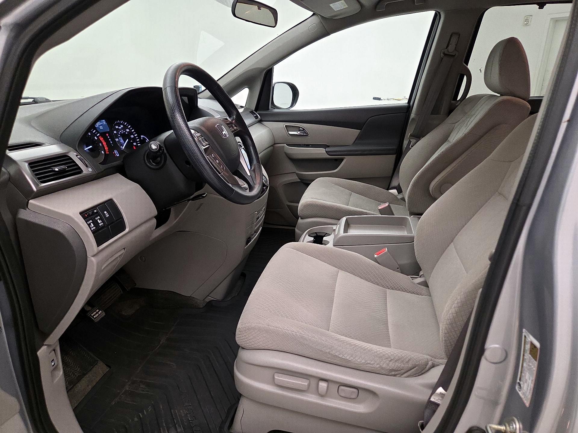 Thumbnail: 2017 Honda Odyssey - 11
