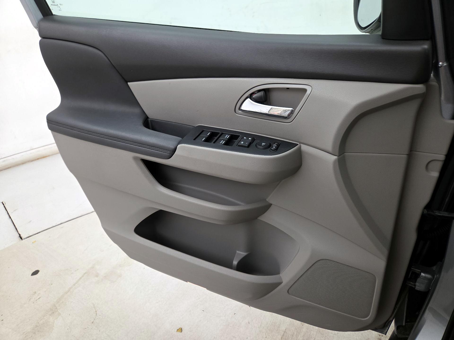 Thumbnail: 2017 Honda Odyssey - 12