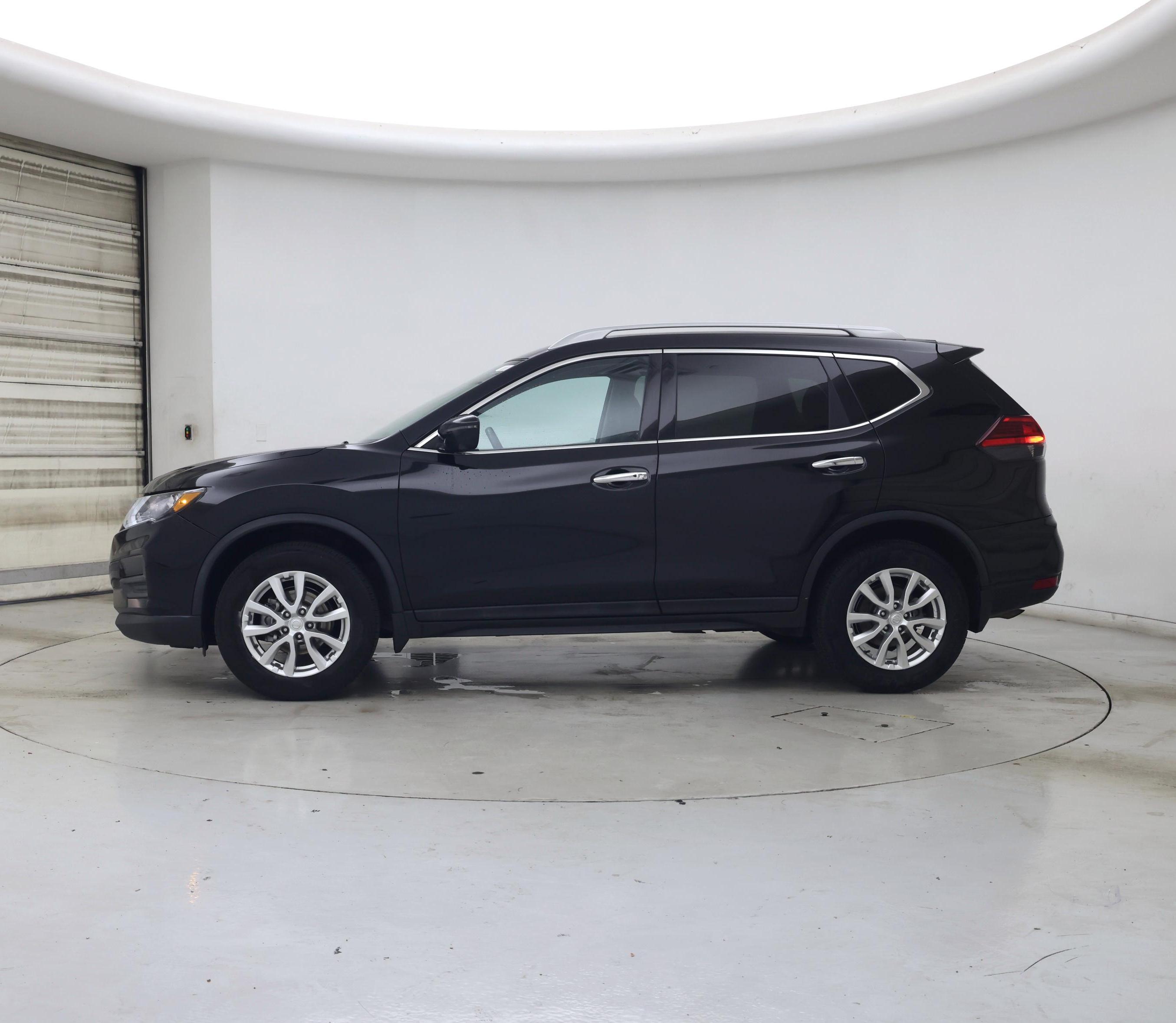 Thumbnail: 2017 Nissan Rogue - 3