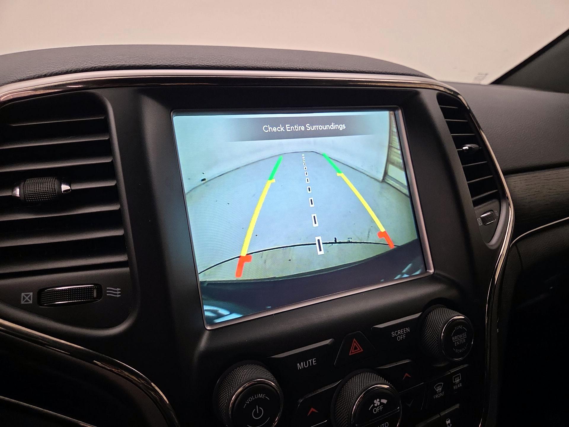 Thumbnail: 2018 Jeep Grand Cherokee - 15