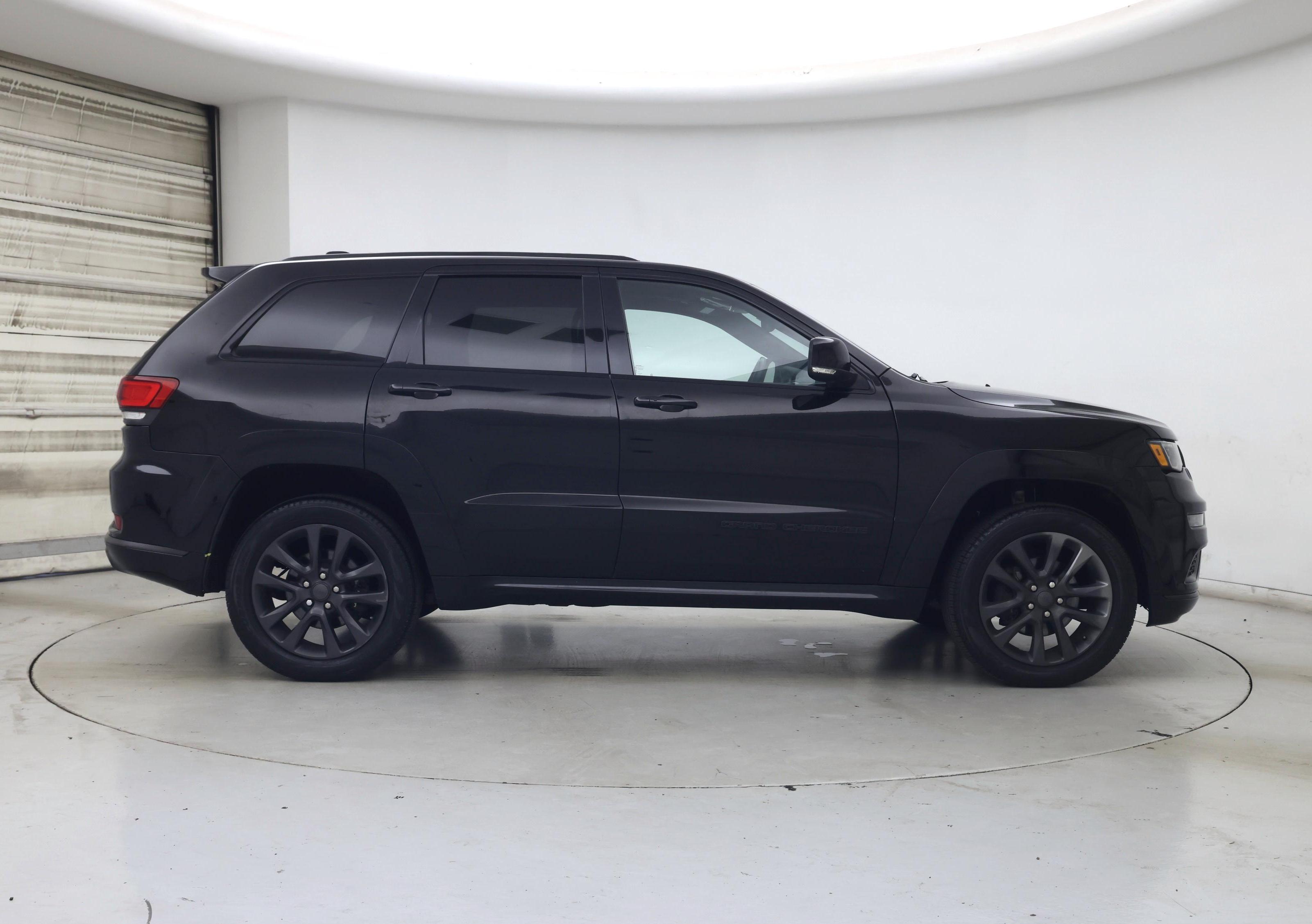Thumbnail: 2018 Jeep Grand Cherokee - 7