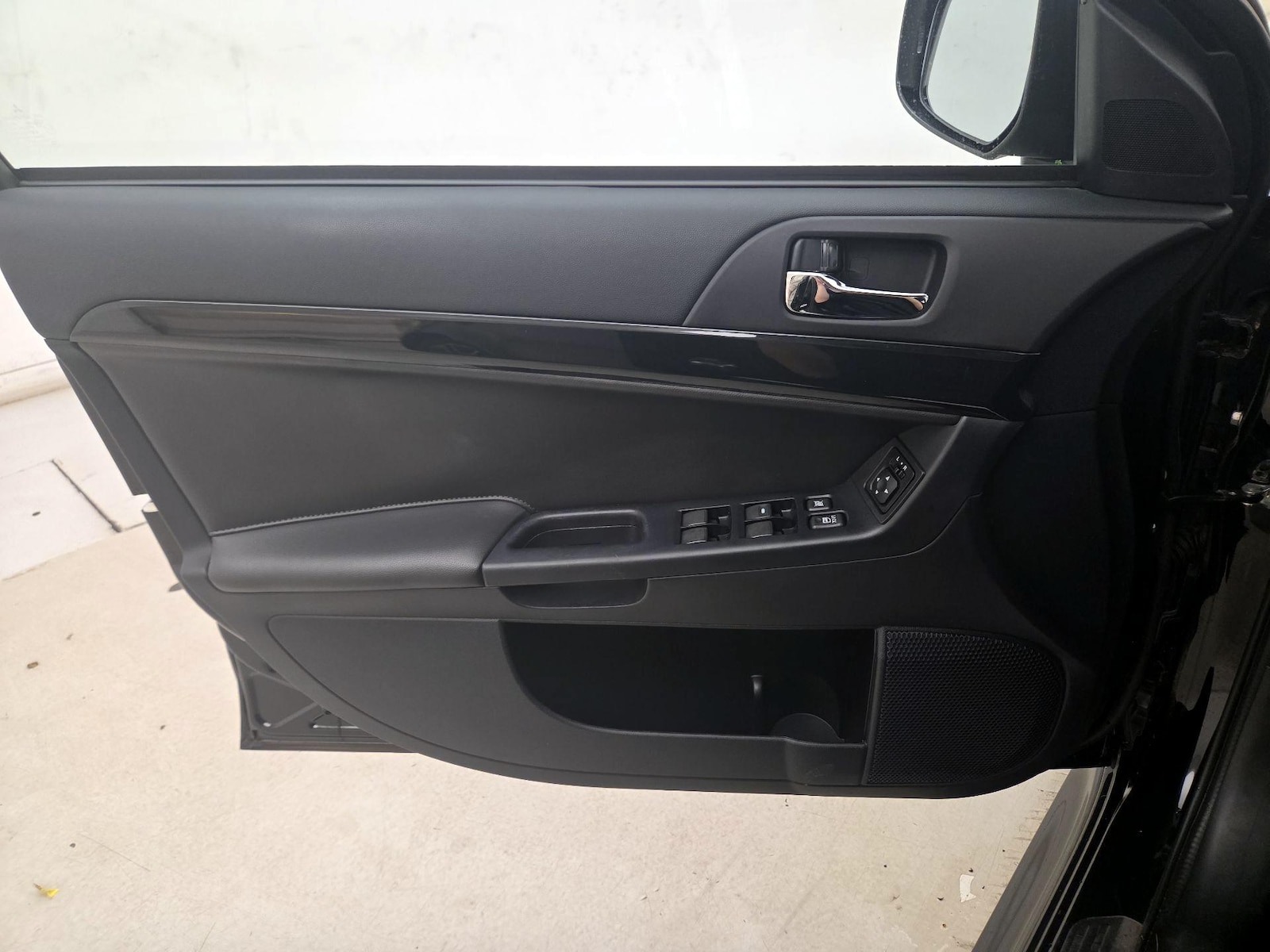 2017 Mitsubishi Lancer ES - Photo 13