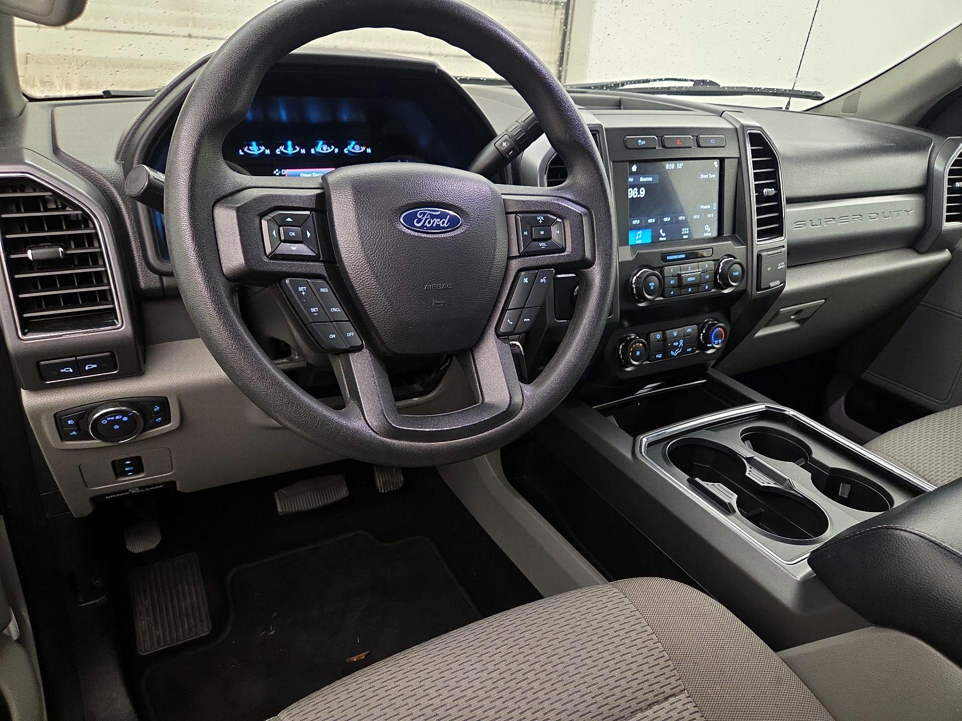 Thumbnail: 2019 Ford F-350 - 9