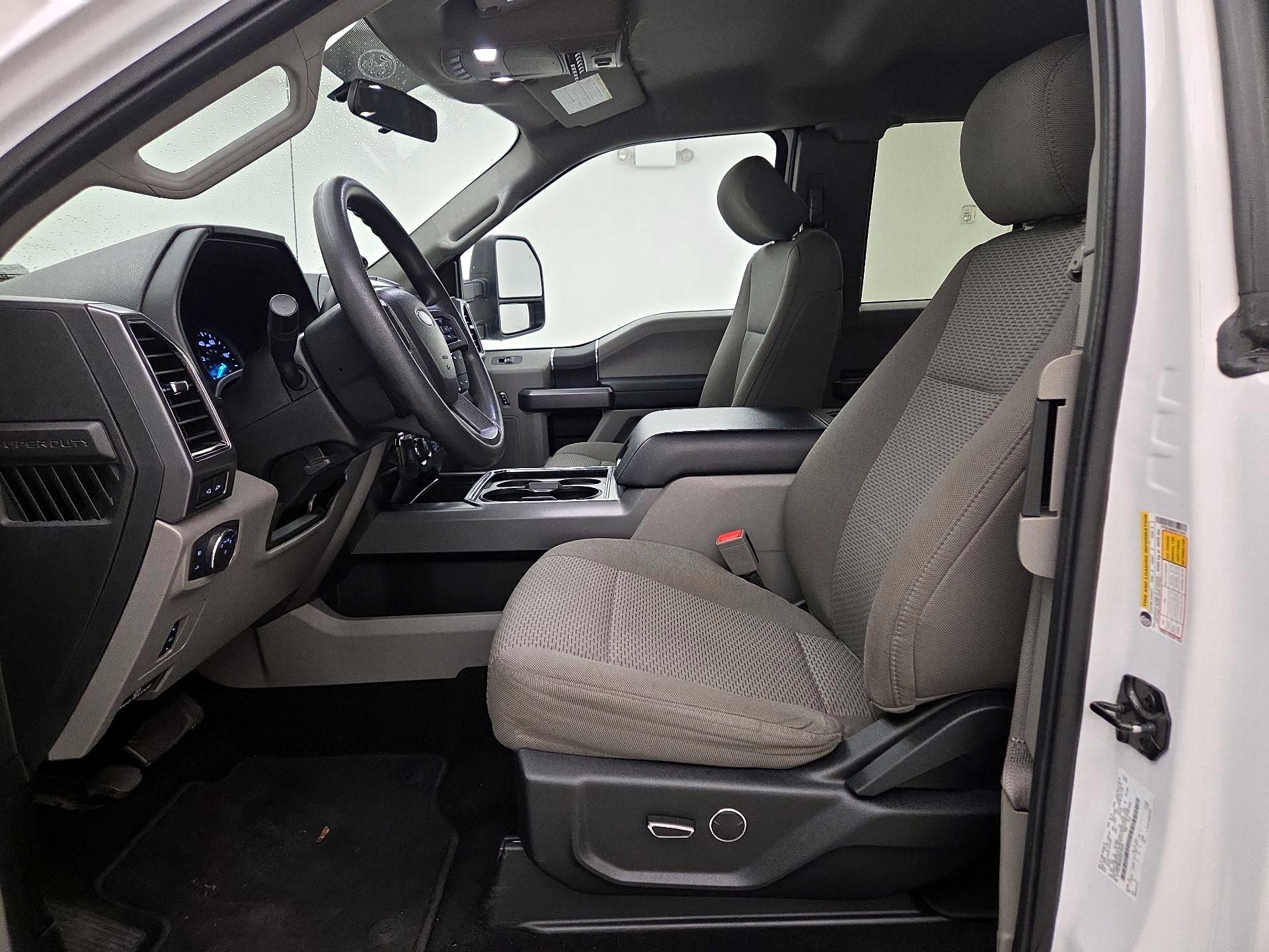 Thumbnail: 2019 Ford F-350 - 11