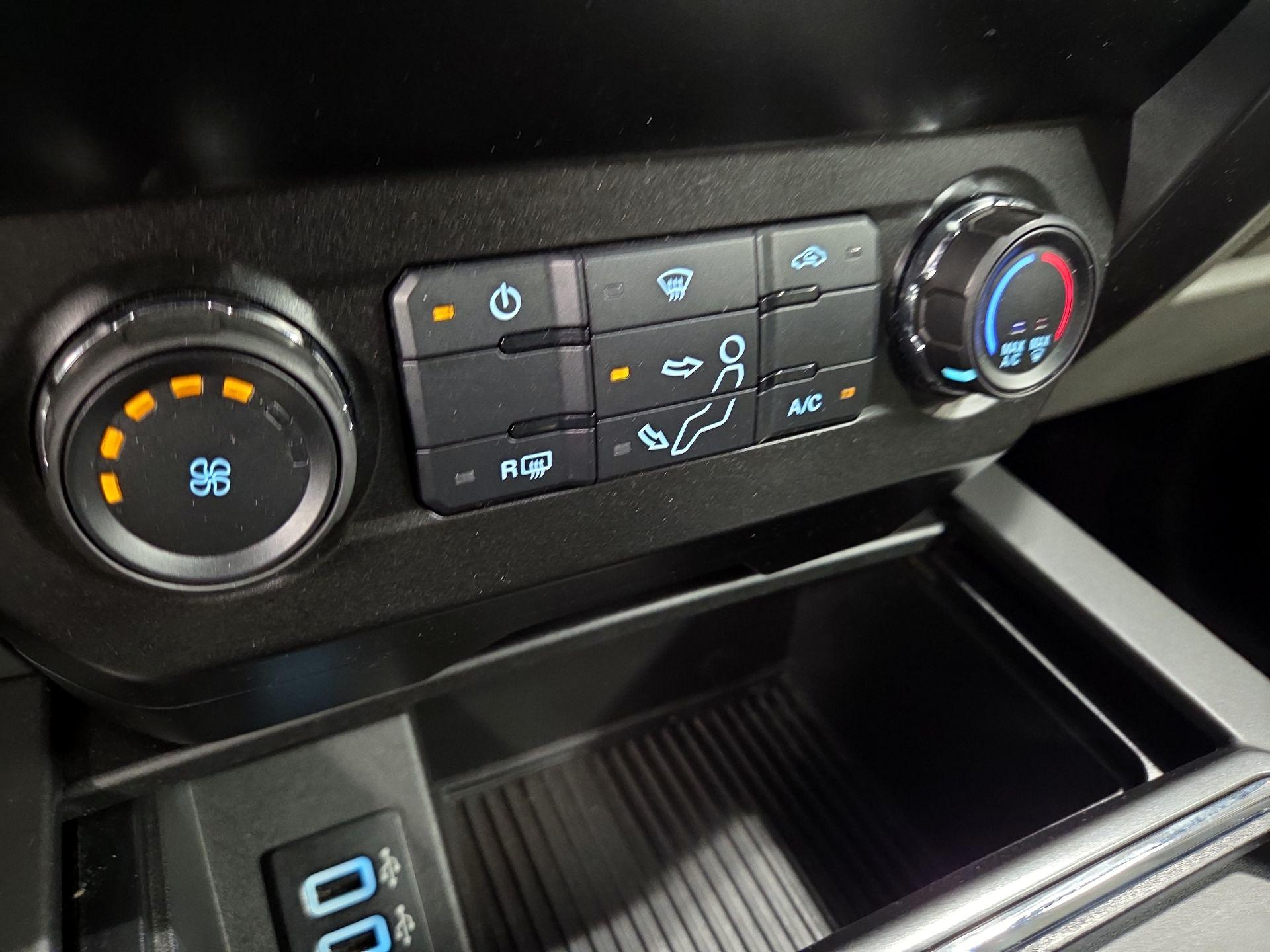 Thumbnail: 2019 Ford F-350 - 16