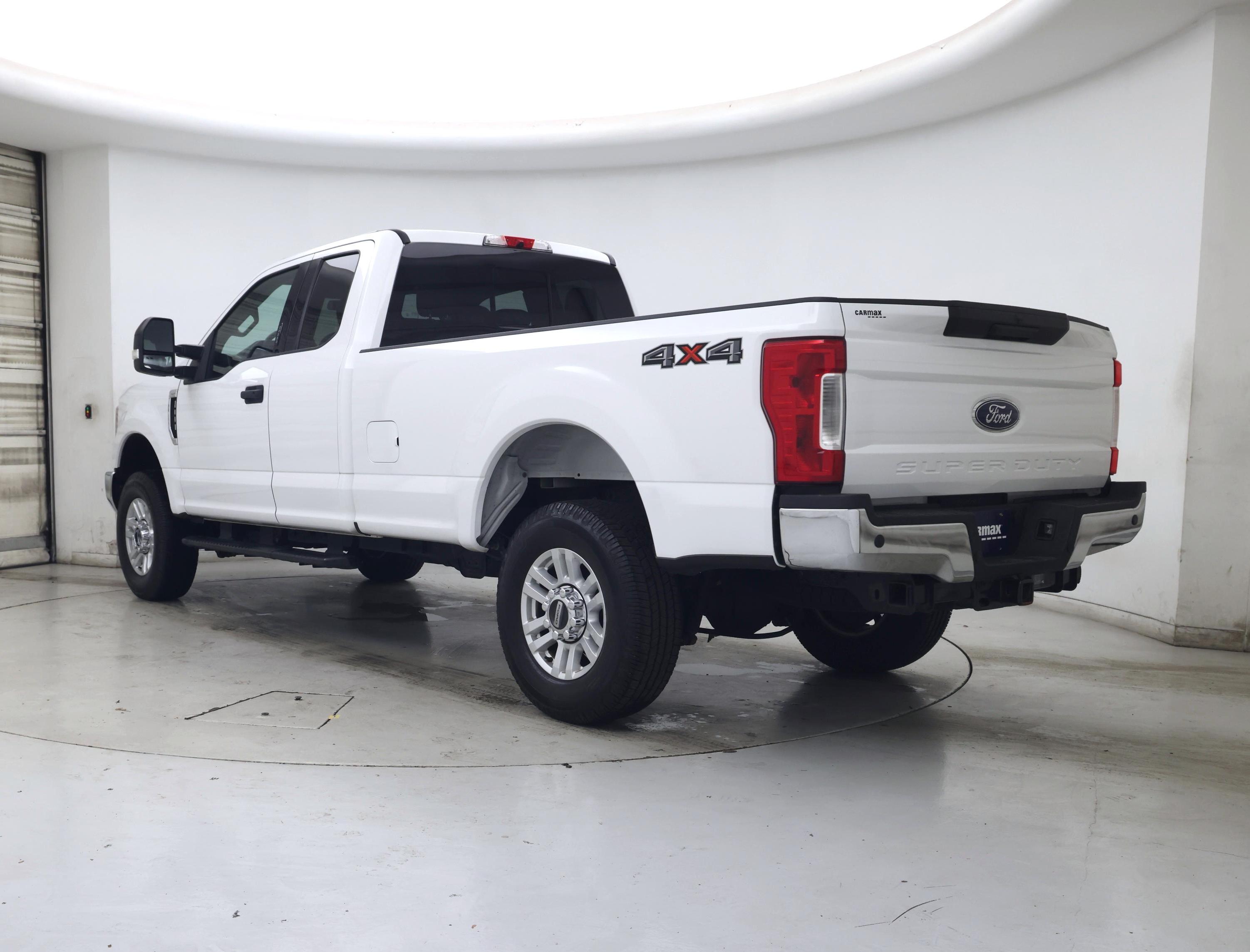 Thumbnail: 2019 Ford F-350 - 2