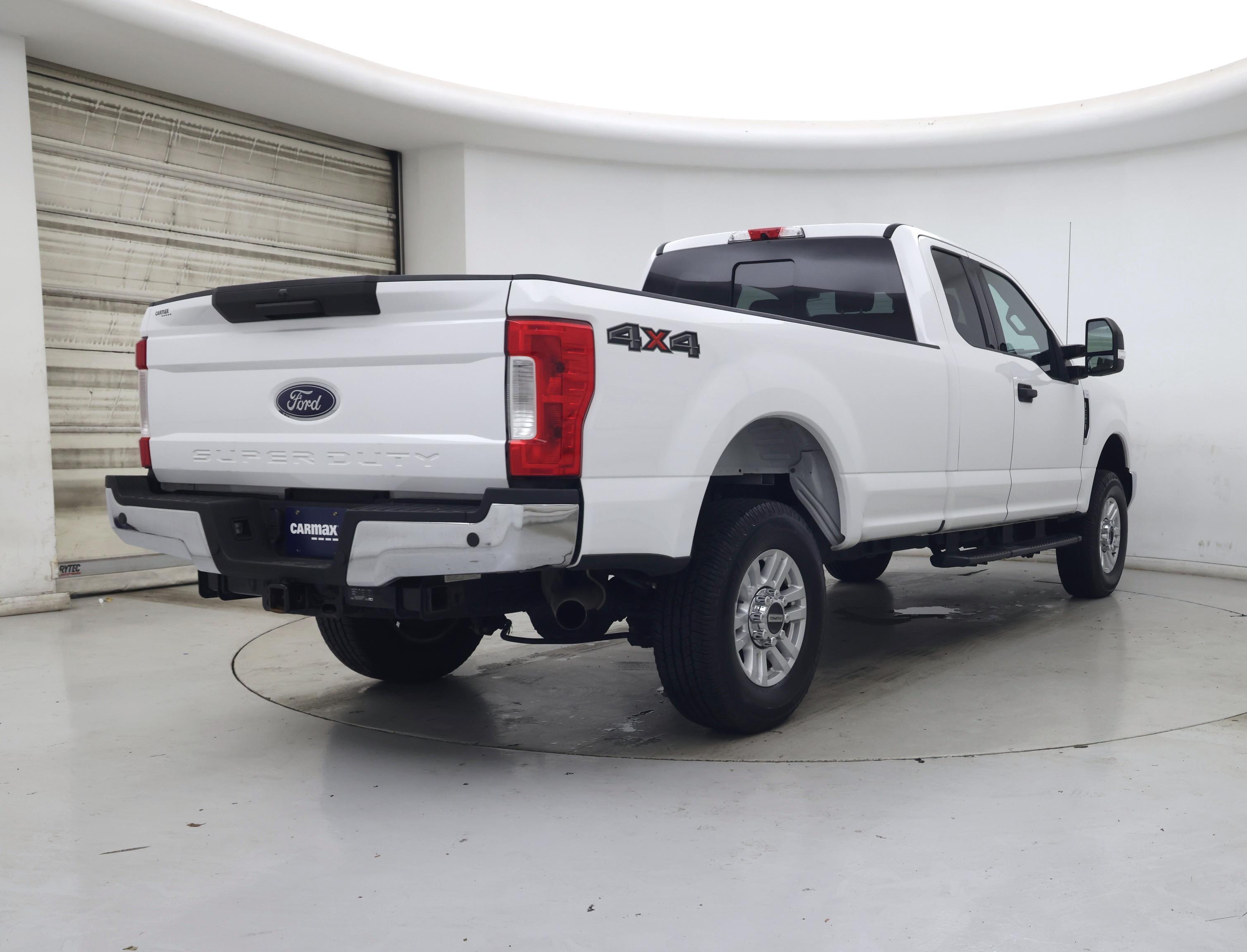 Thumbnail: 2019 Ford F-350 - 8