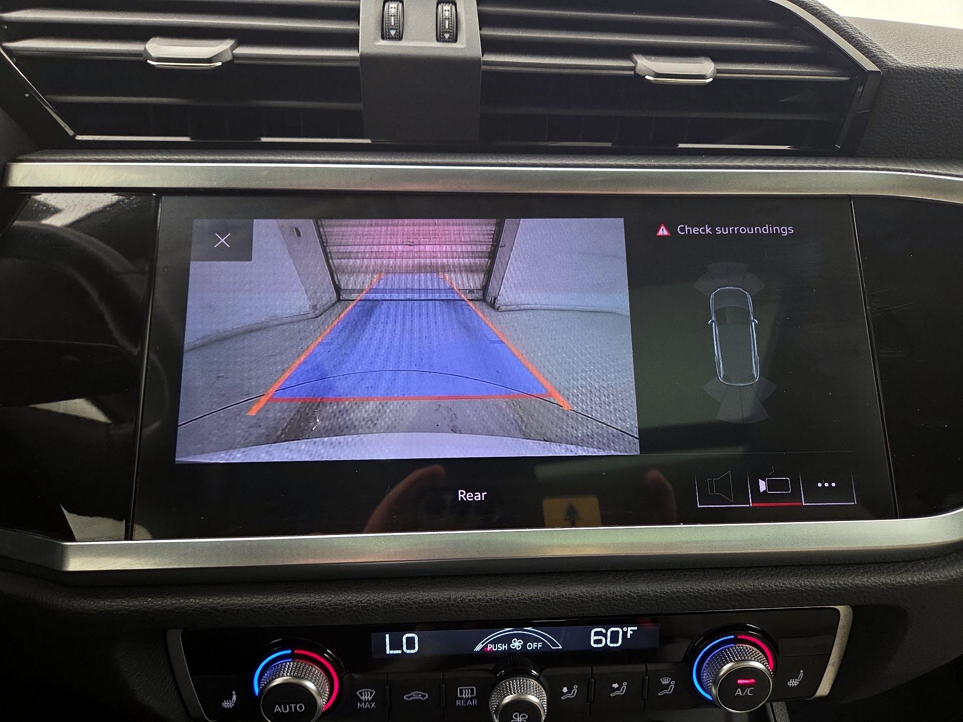 Thumbnail: 2020 Audi Q3 - 15