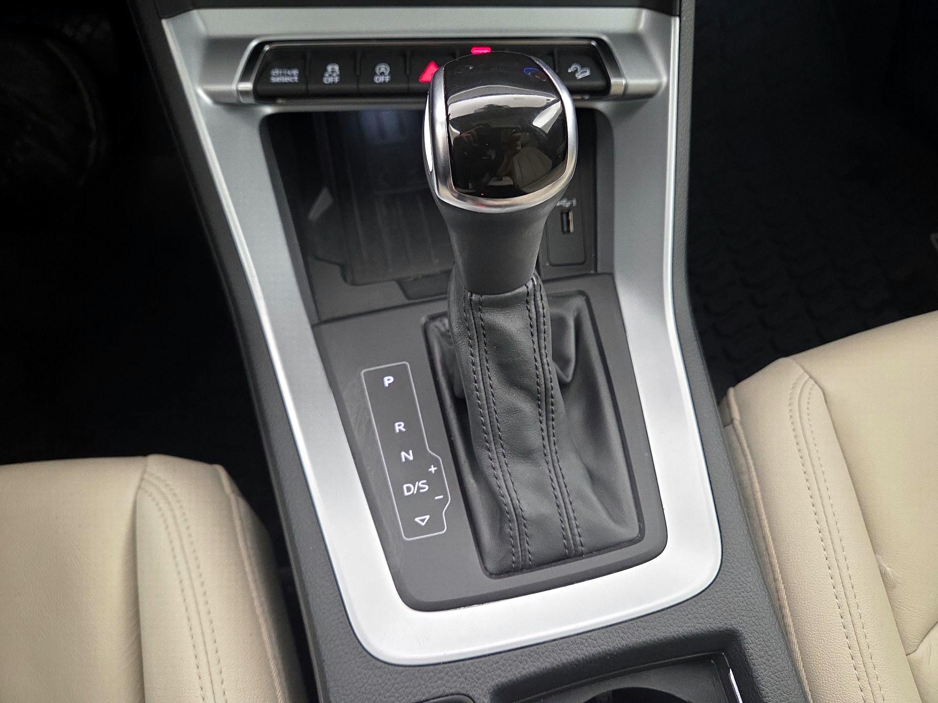 Thumbnail: 2020 Audi Q3 - 18