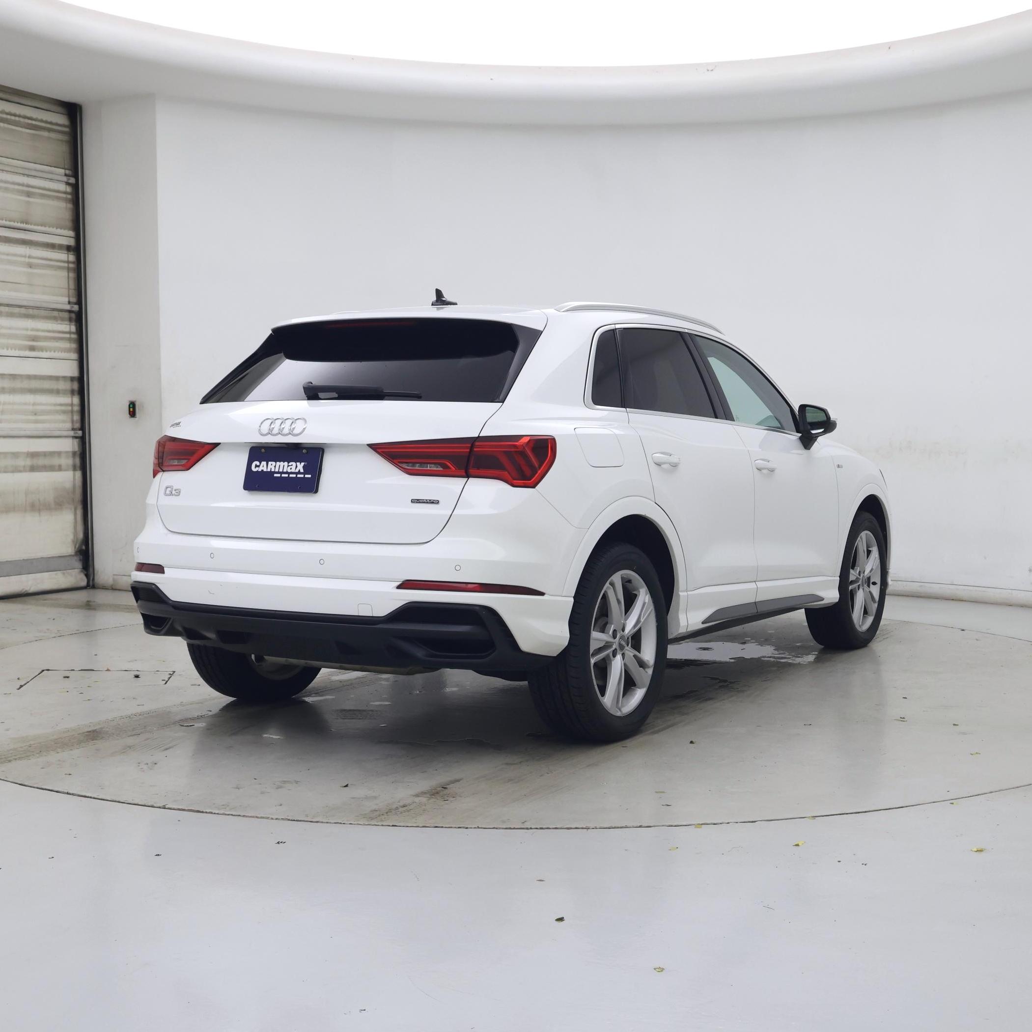 Thumbnail: 2020 Audi Q3 - 8