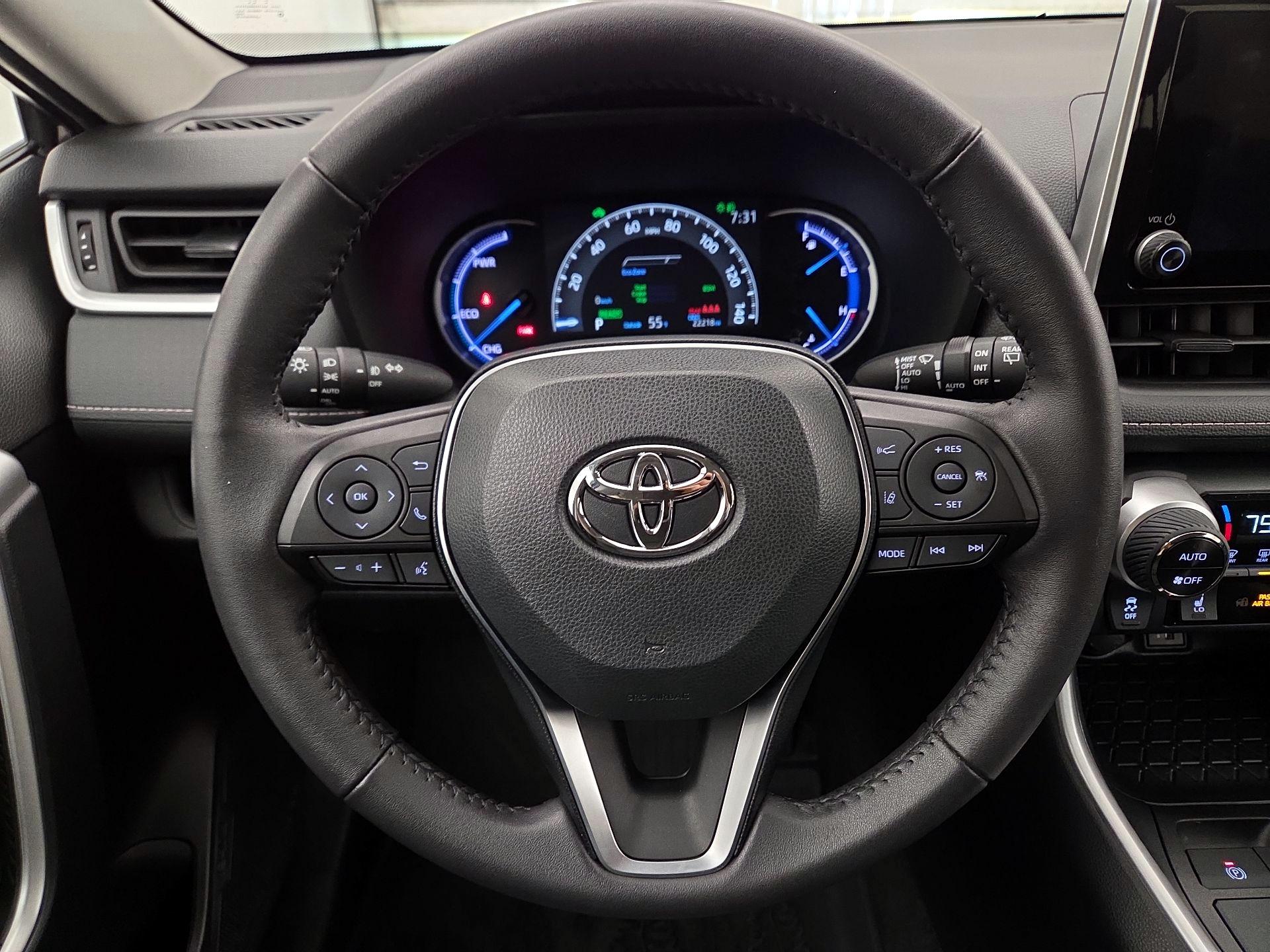 Thumbnail: 2024 Toyota RAV4 - 10