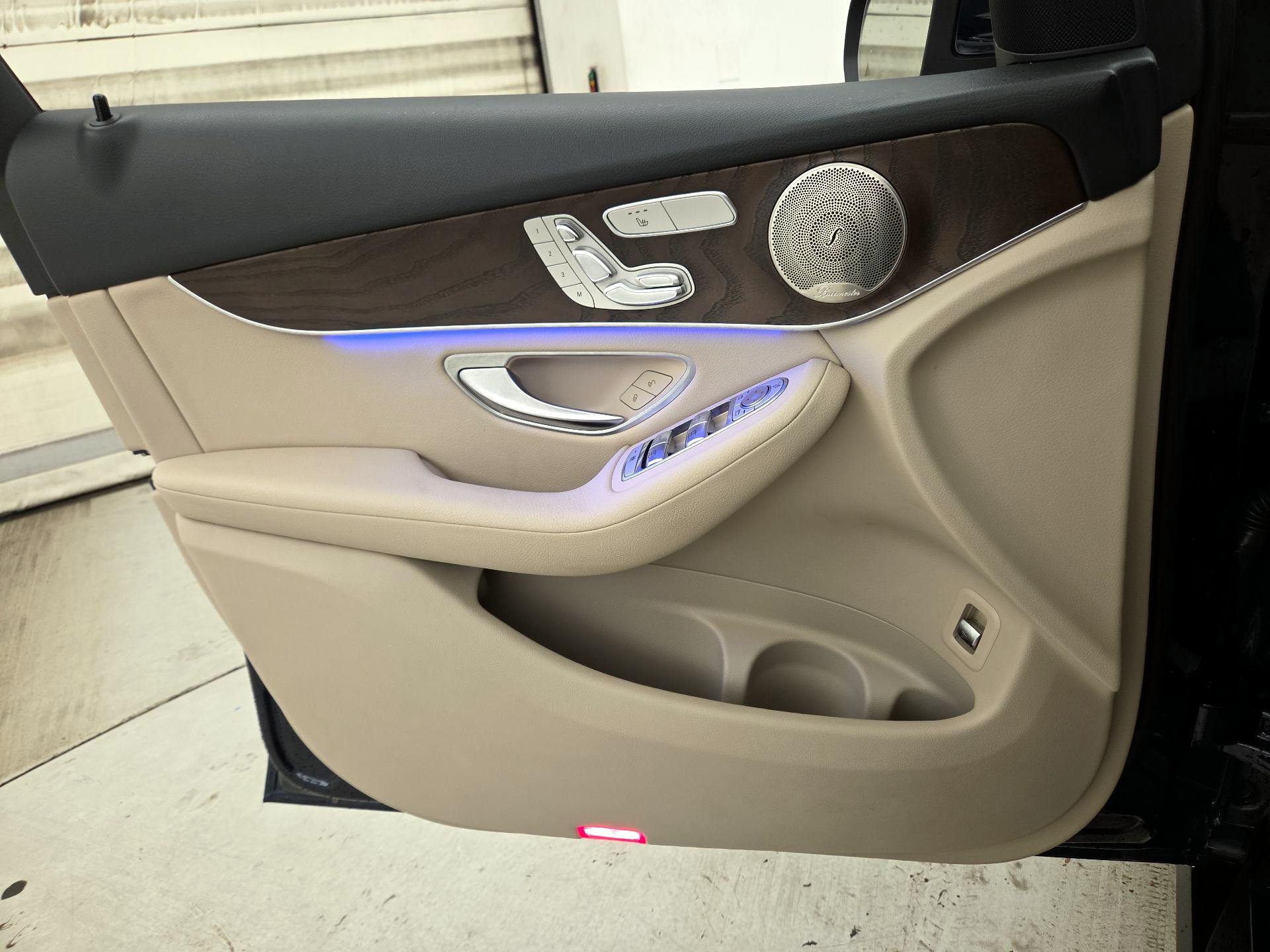 Thumbnail: 2021 Mercedes-Benz GLC - 12