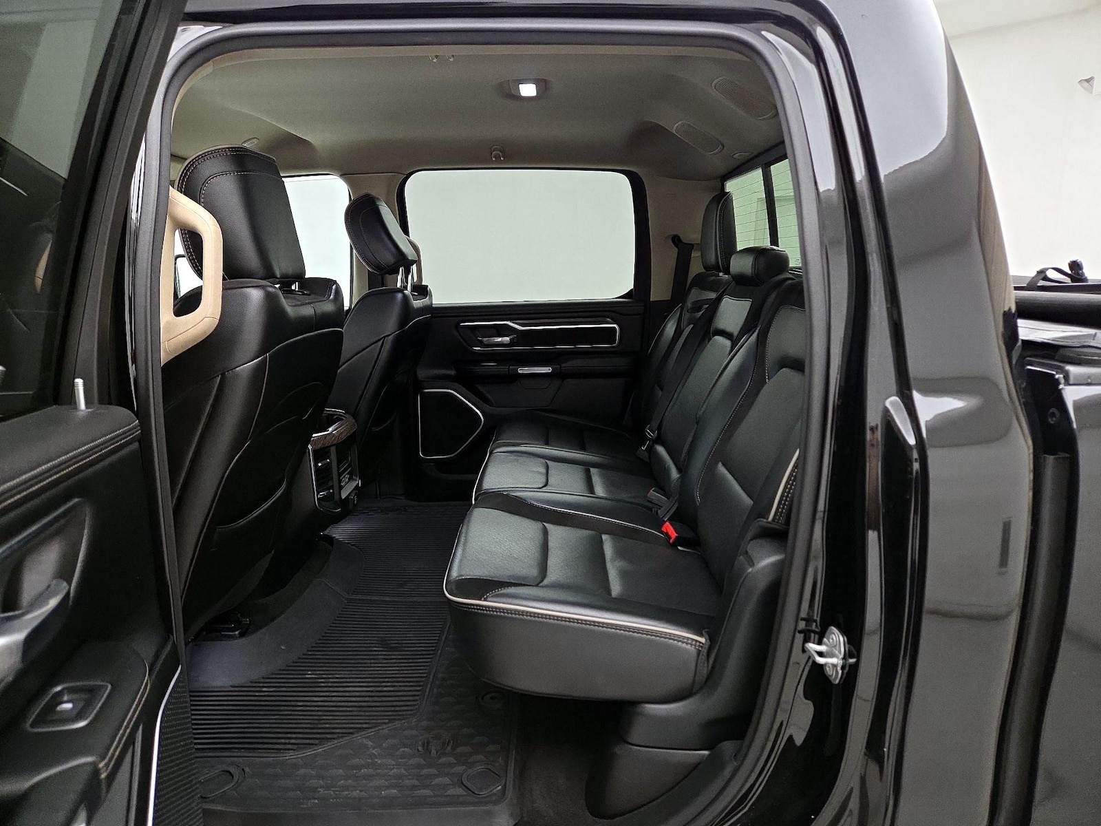 2020 RAM Ram 1500 Pickup Laramie - Photo 21