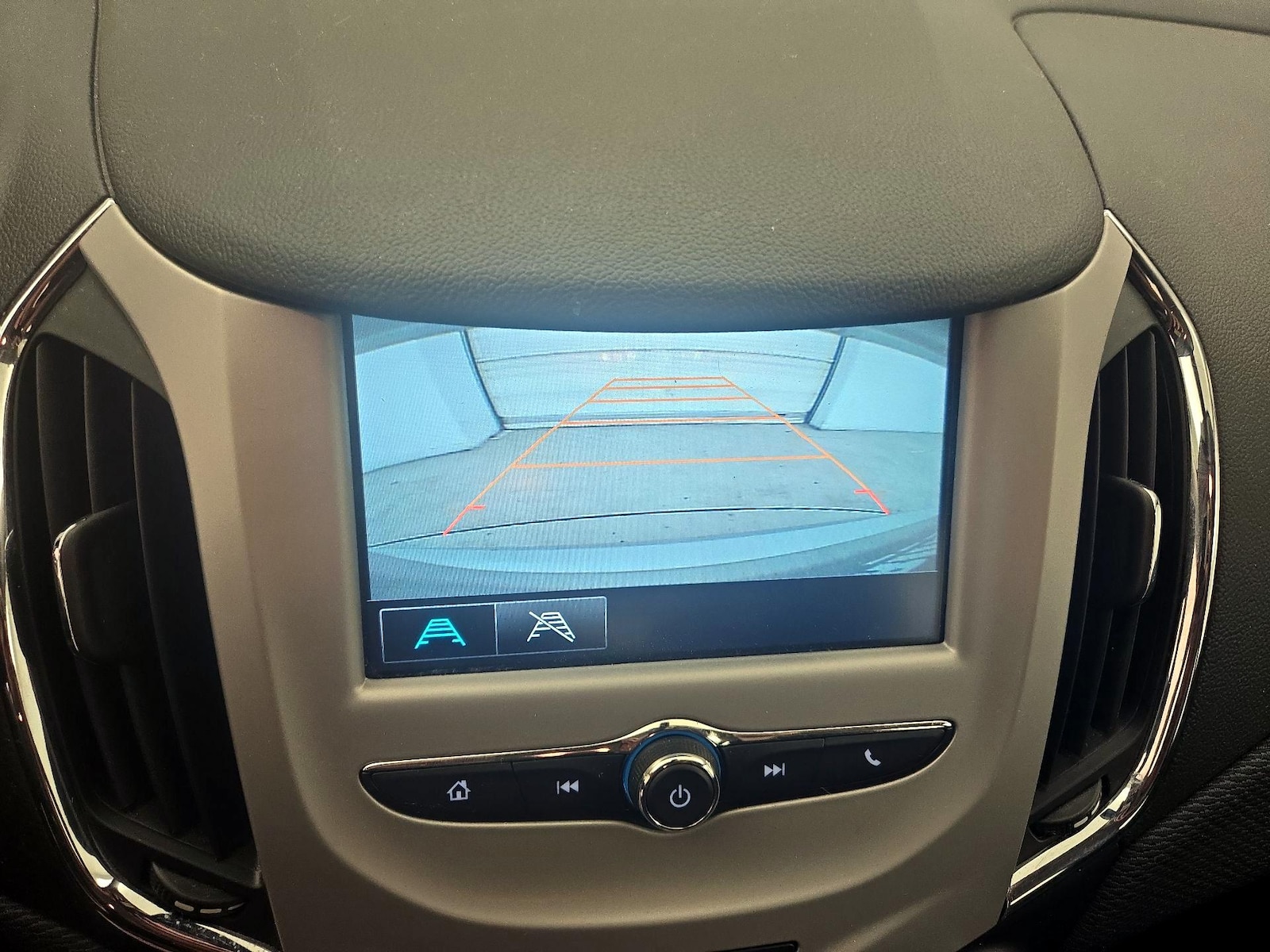 2017 Chevrolet Cruze LS - Photo 15