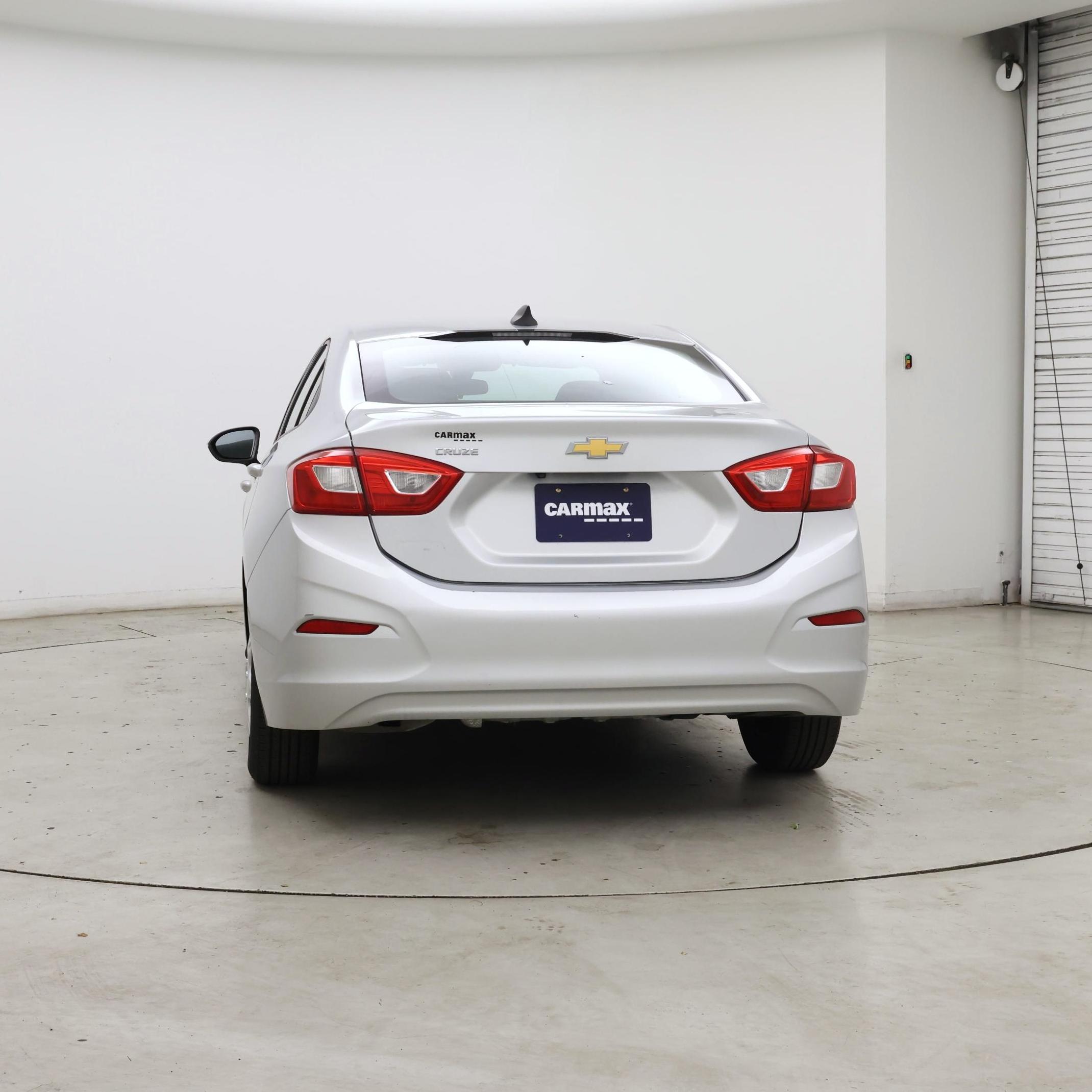 Thumbnail: 2017 Chevrolet Cruze - 6