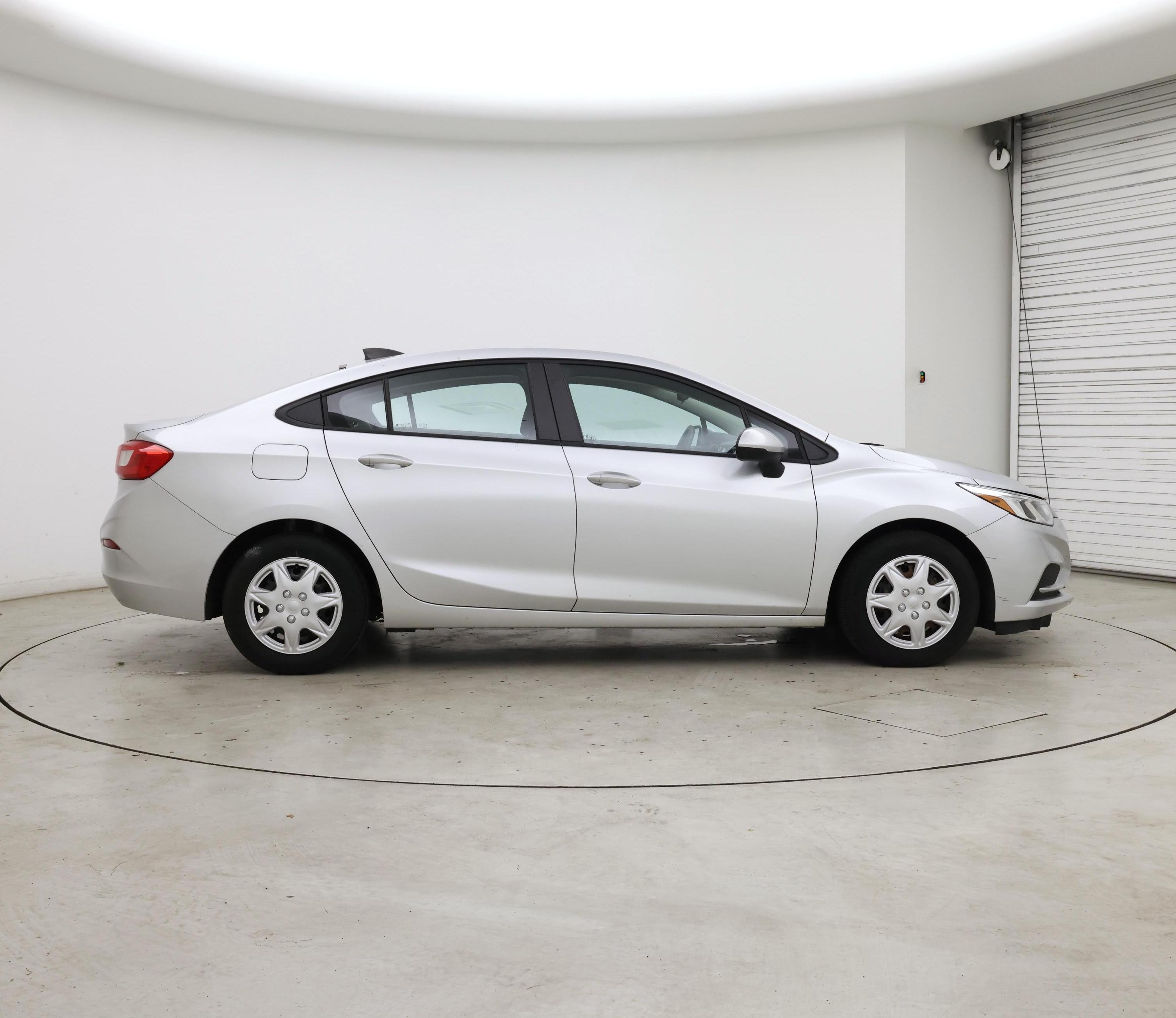 Thumbnail: 2017 Chevrolet Cruze - 7