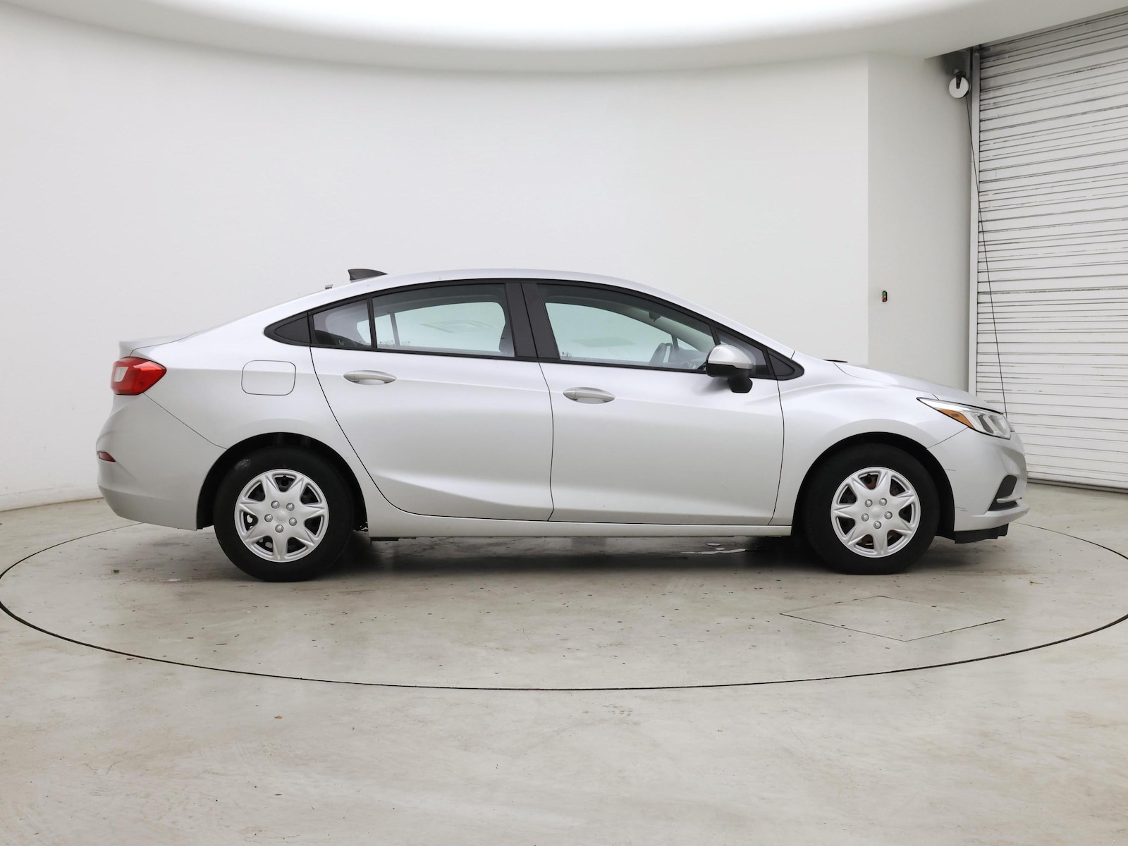 2017 Chevrolet Cruze LS - Photo 8