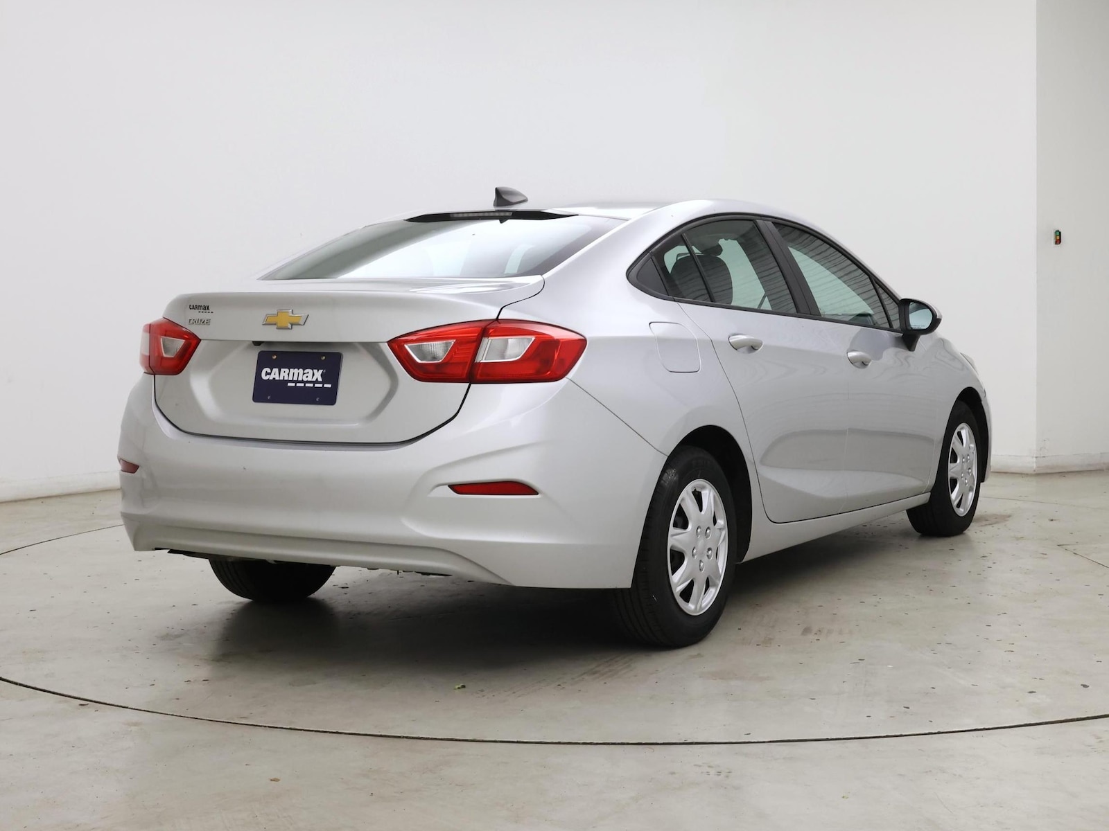 2017 Chevrolet Cruze LS - Photo 9