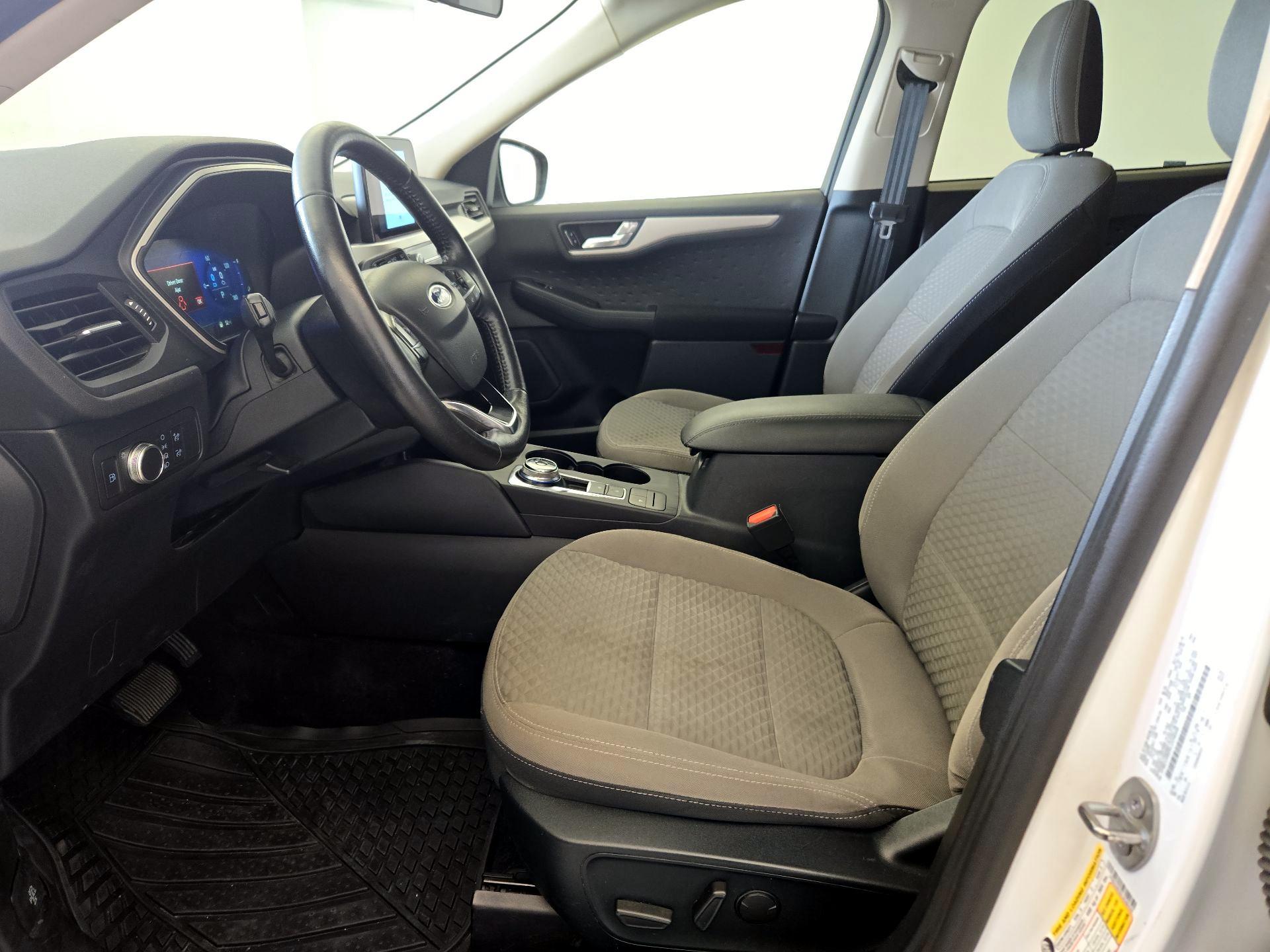 Thumbnail: 2020 Ford Escape - 11