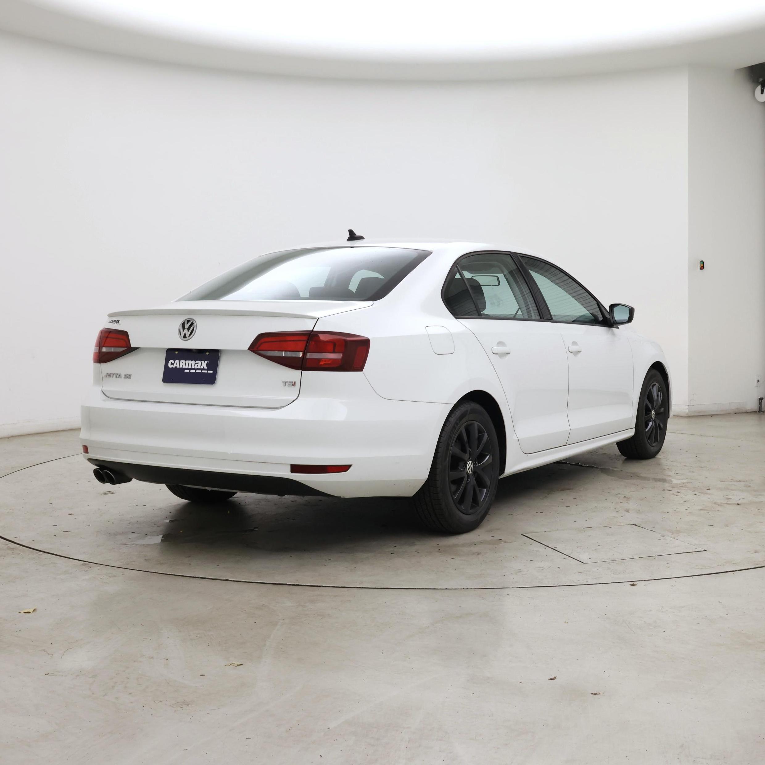 Thumbnail: 2016 Volkswagen Jetta - 8