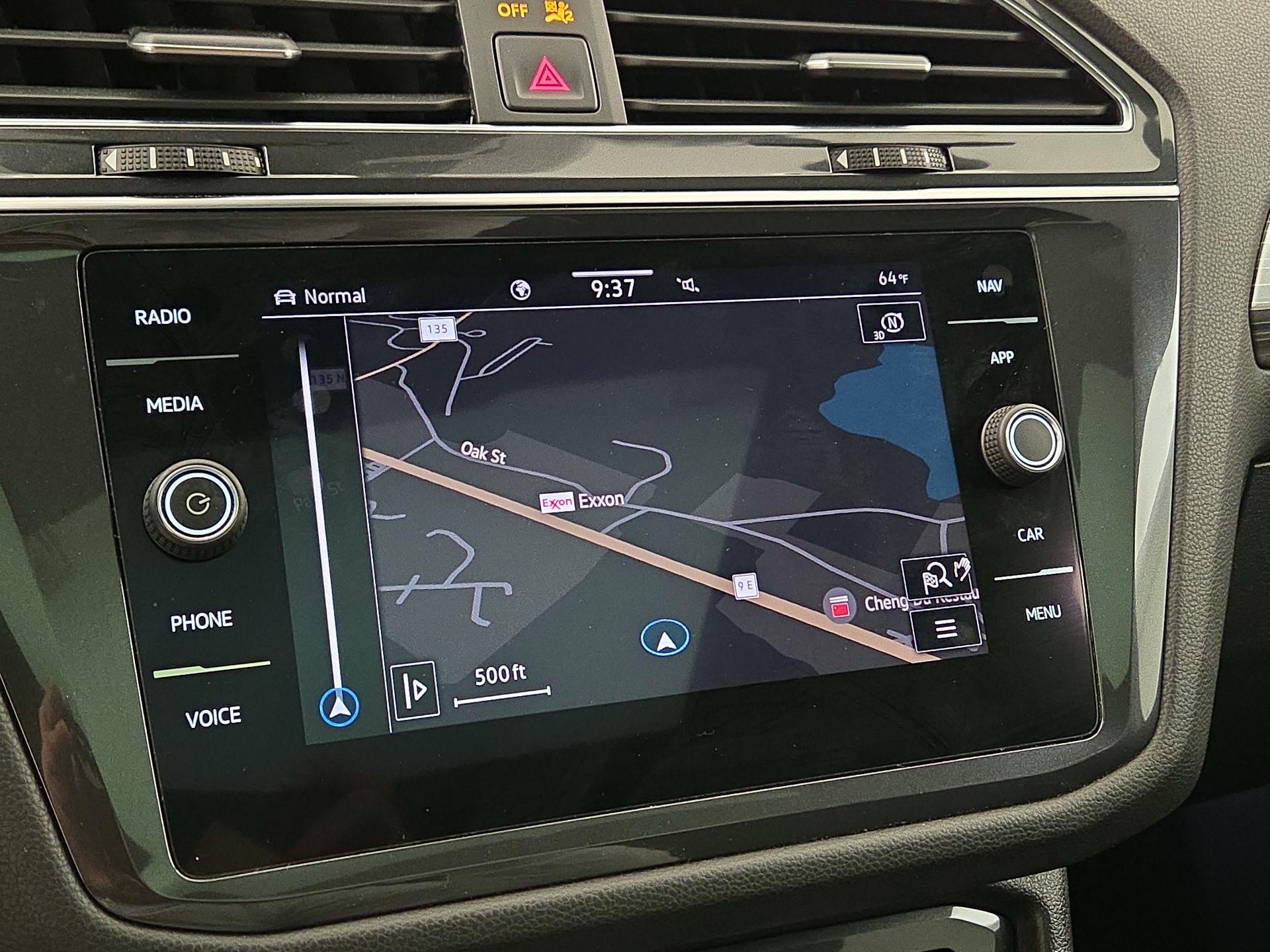 Thumbnail: 2022 Volkswagen Tiguan - 14