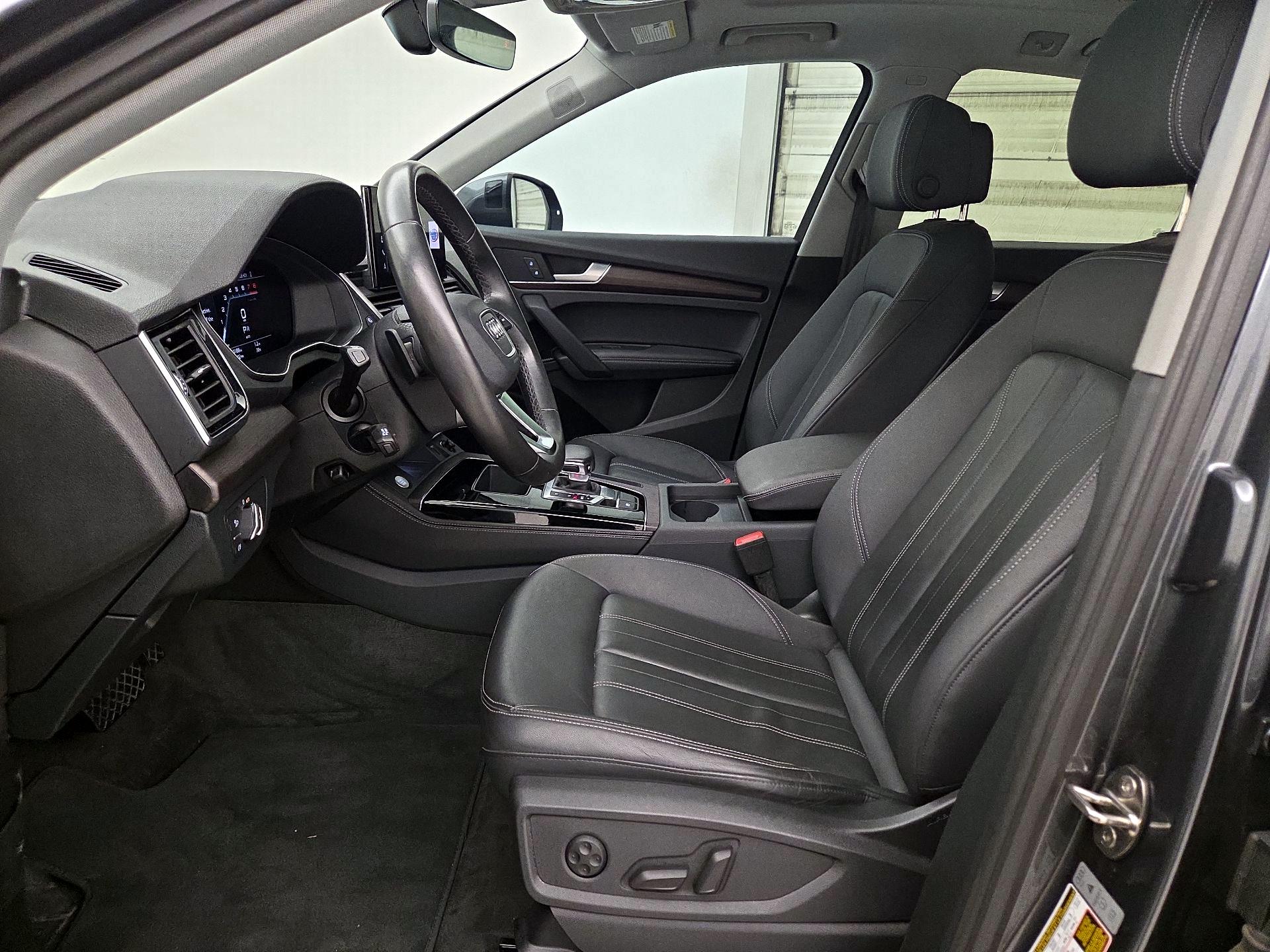 Thumbnail: 2023 Audi Q5 - 11